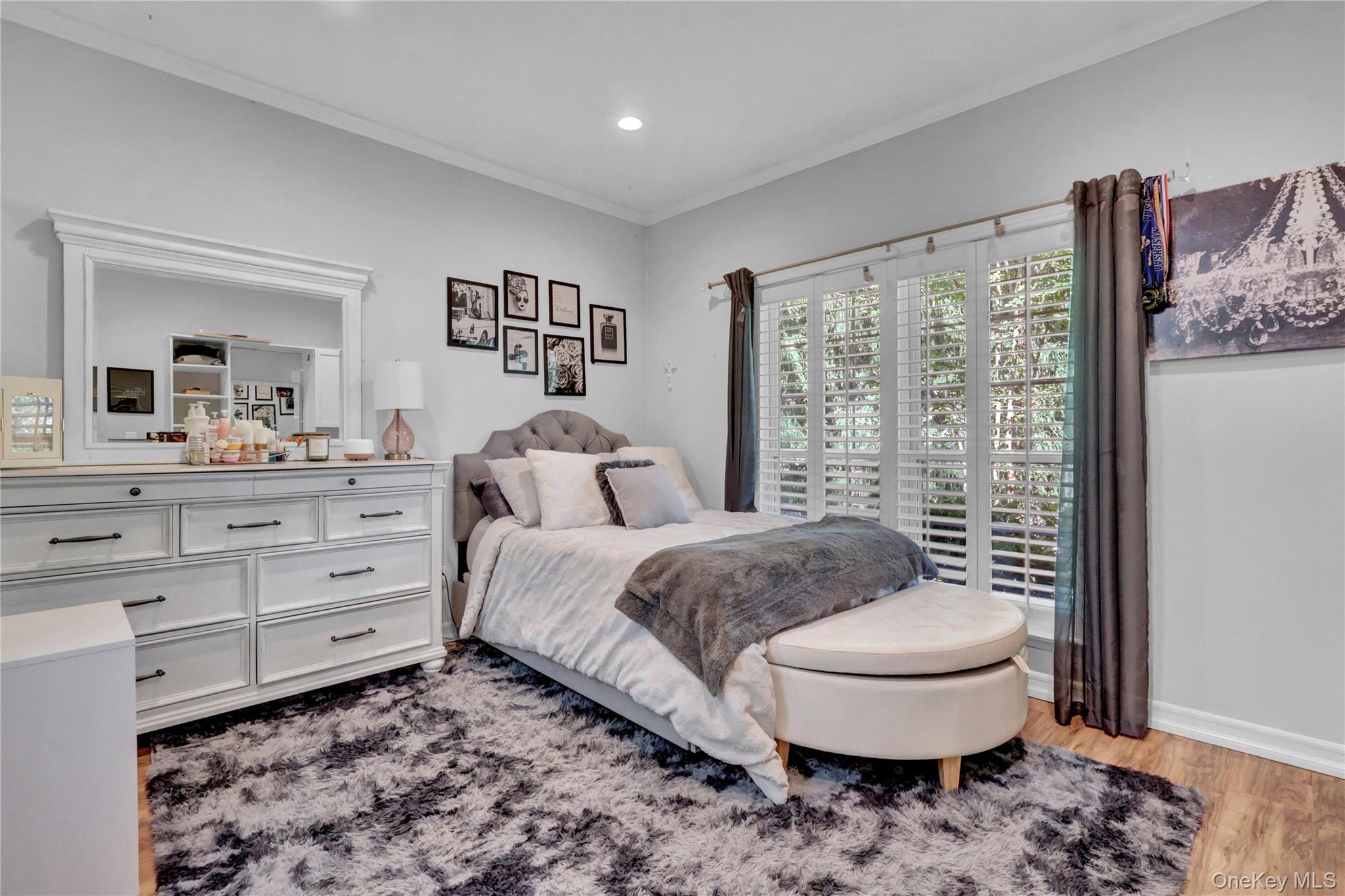 14 Daremy Lane, East Setauket, NY 11733