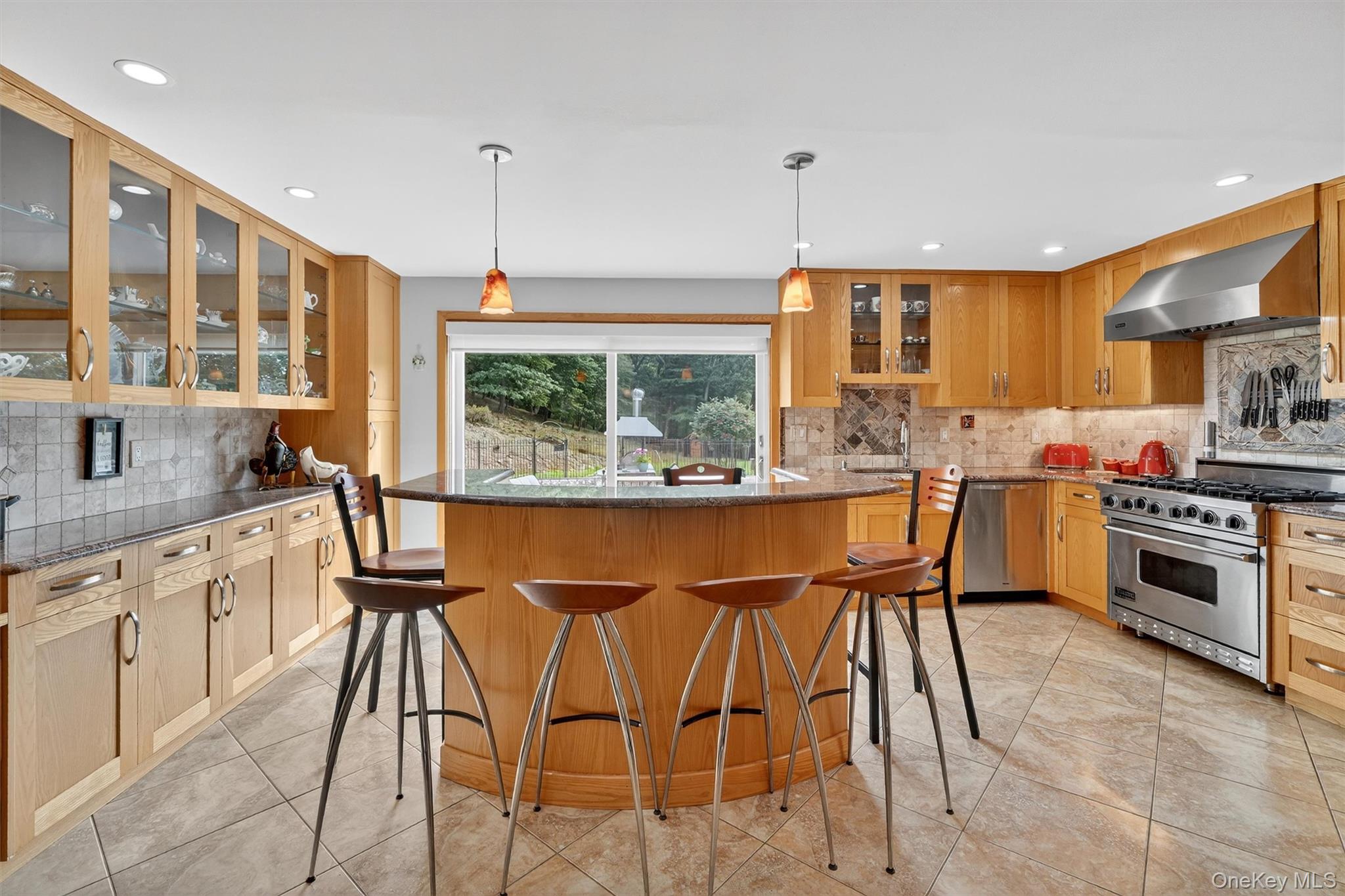 22 Skahen Drive, Tomkins Cove, NY 10986