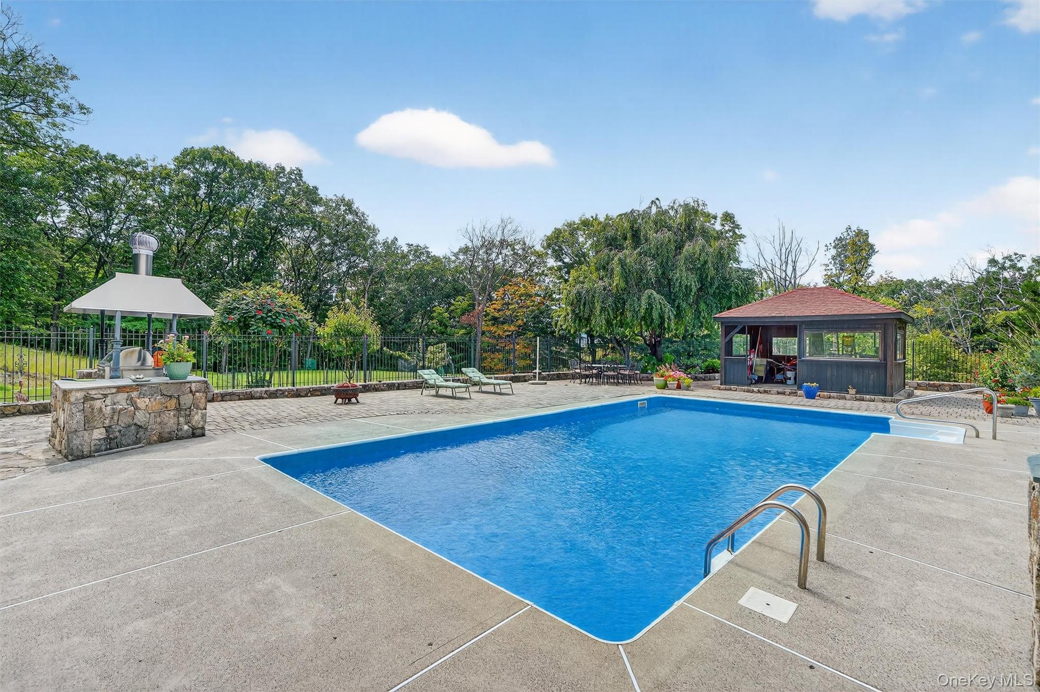 22 Skahen Drive, Tomkins Cove, NY 10986