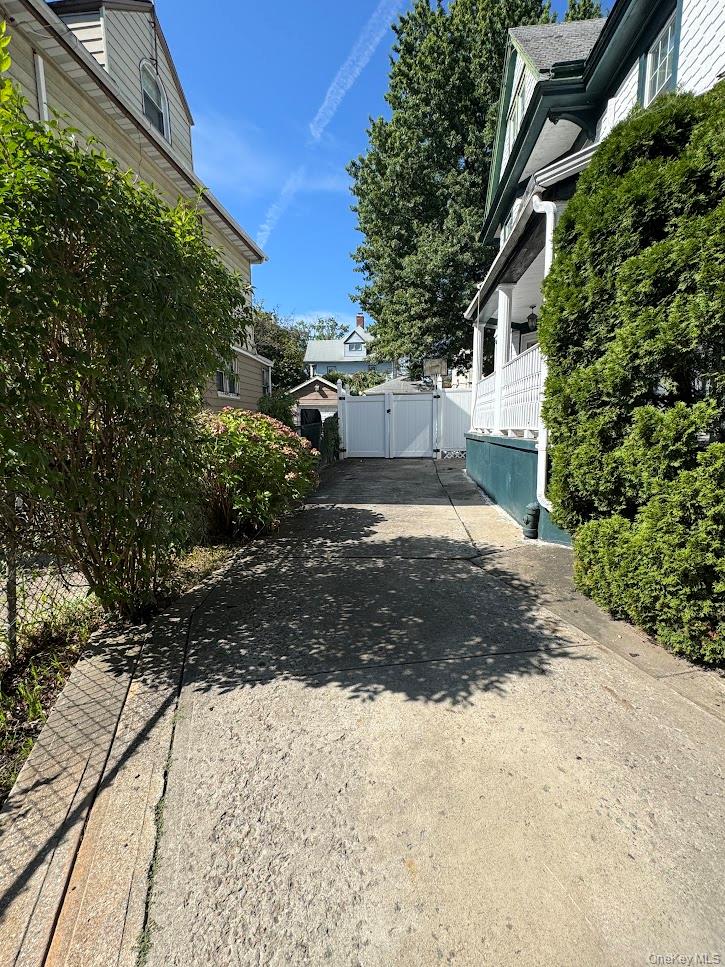 85-32 116 Street, Richmond Hill, NY 11418