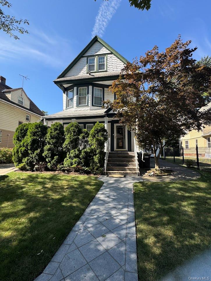 85-32 116 Street, Richmond Hill, NY 11418