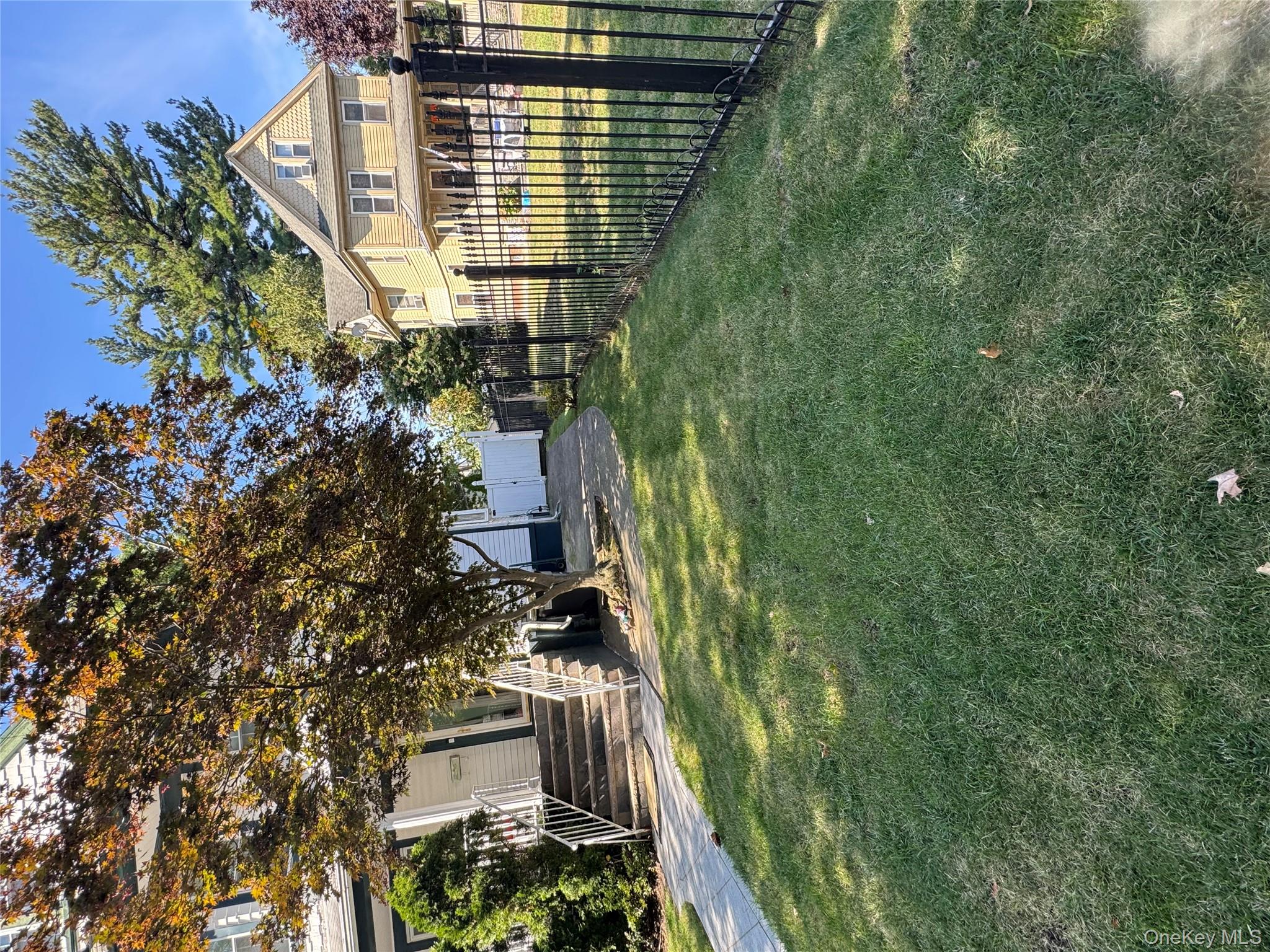 85-32 116 Street, Richmond Hill, NY 11418