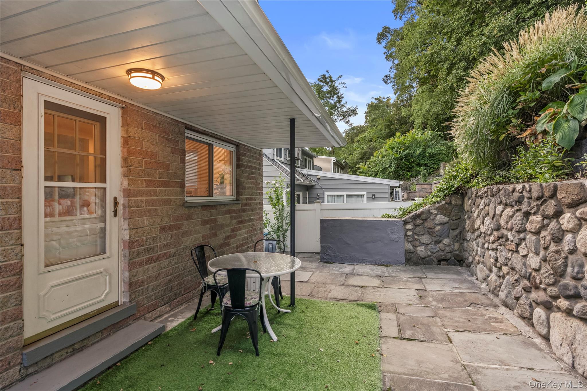 21 S Washington Avenue, Hartsdale, NY 10530