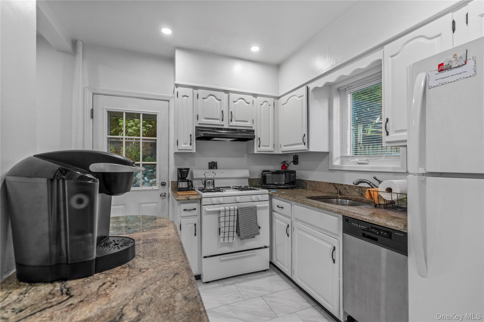 21 S Washington Avenue, Hartsdale, NY 10530