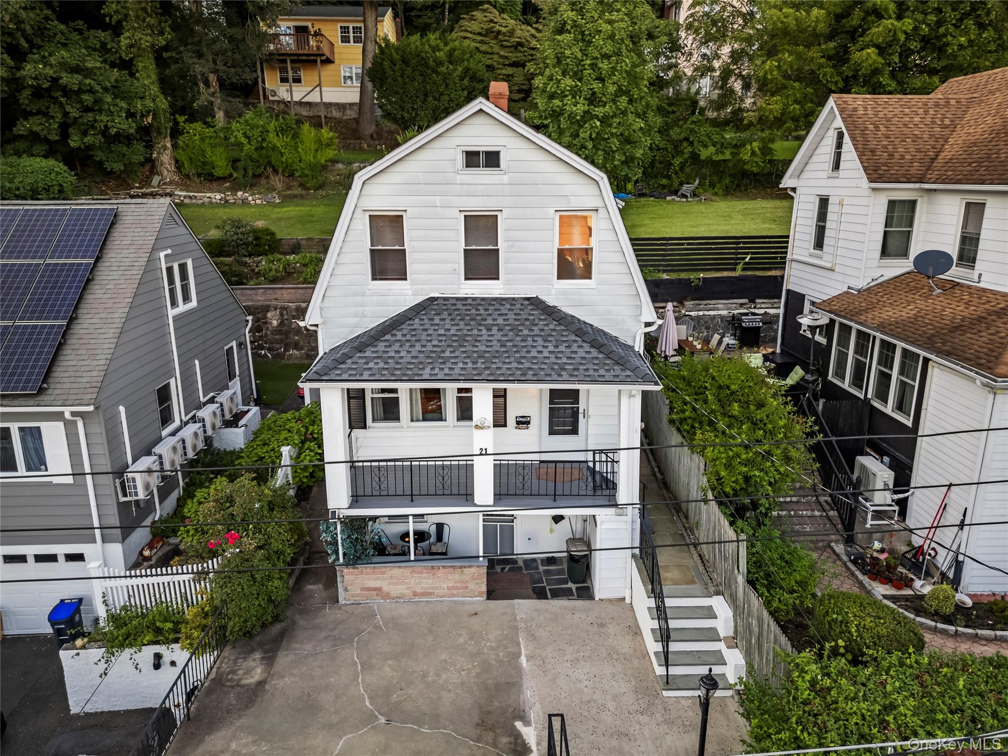 21 S Washington Avenue, Hartsdale, NY 10530