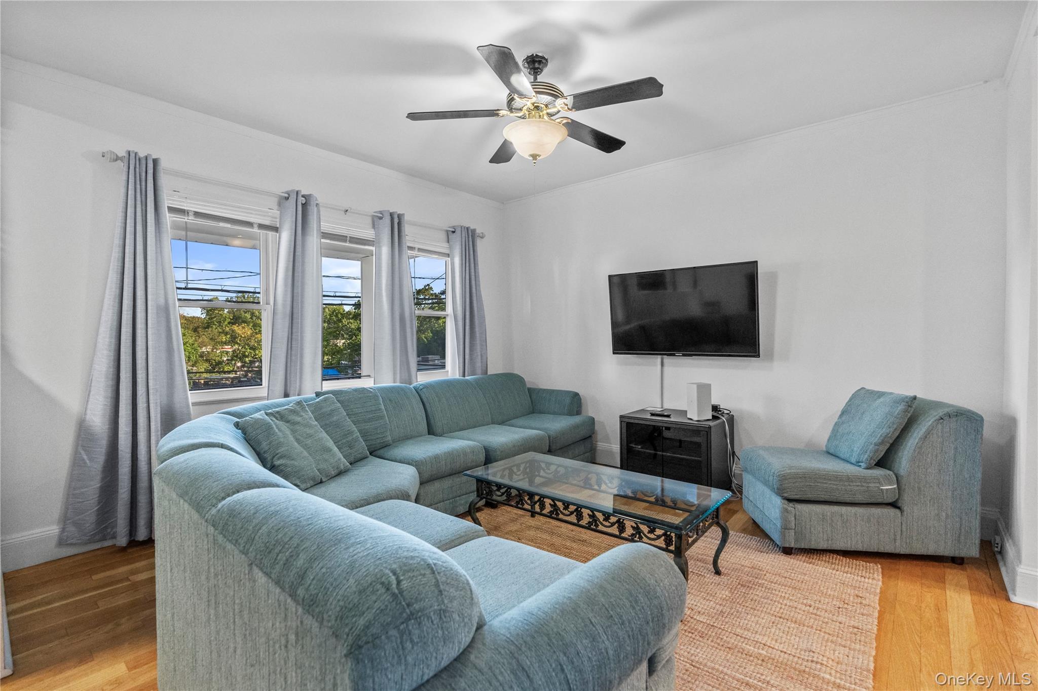 21 S Washington Avenue, Hartsdale, NY 10530