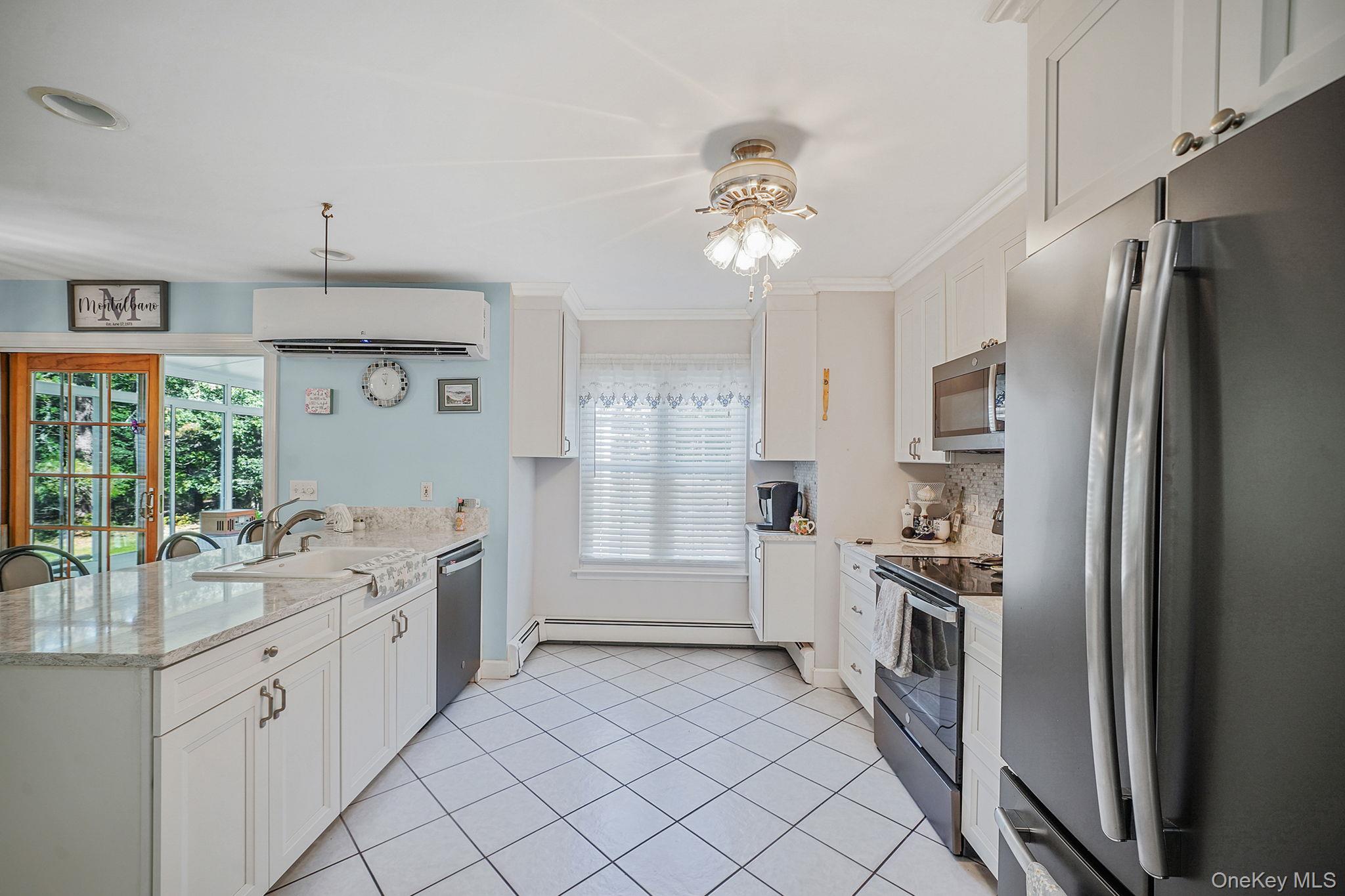 11 Patrick Lane, Ridge, NY 11961