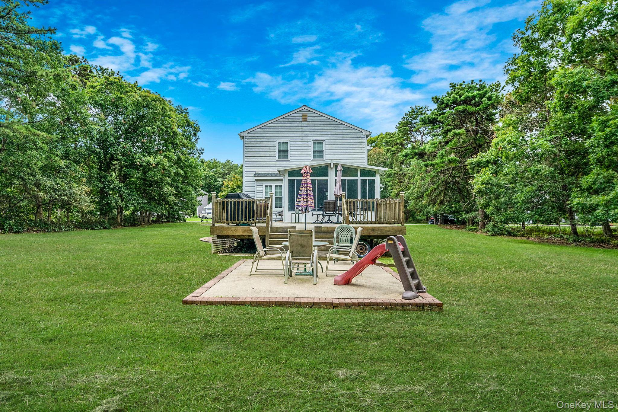 11 Patrick Lane, Ridge, NY 11961