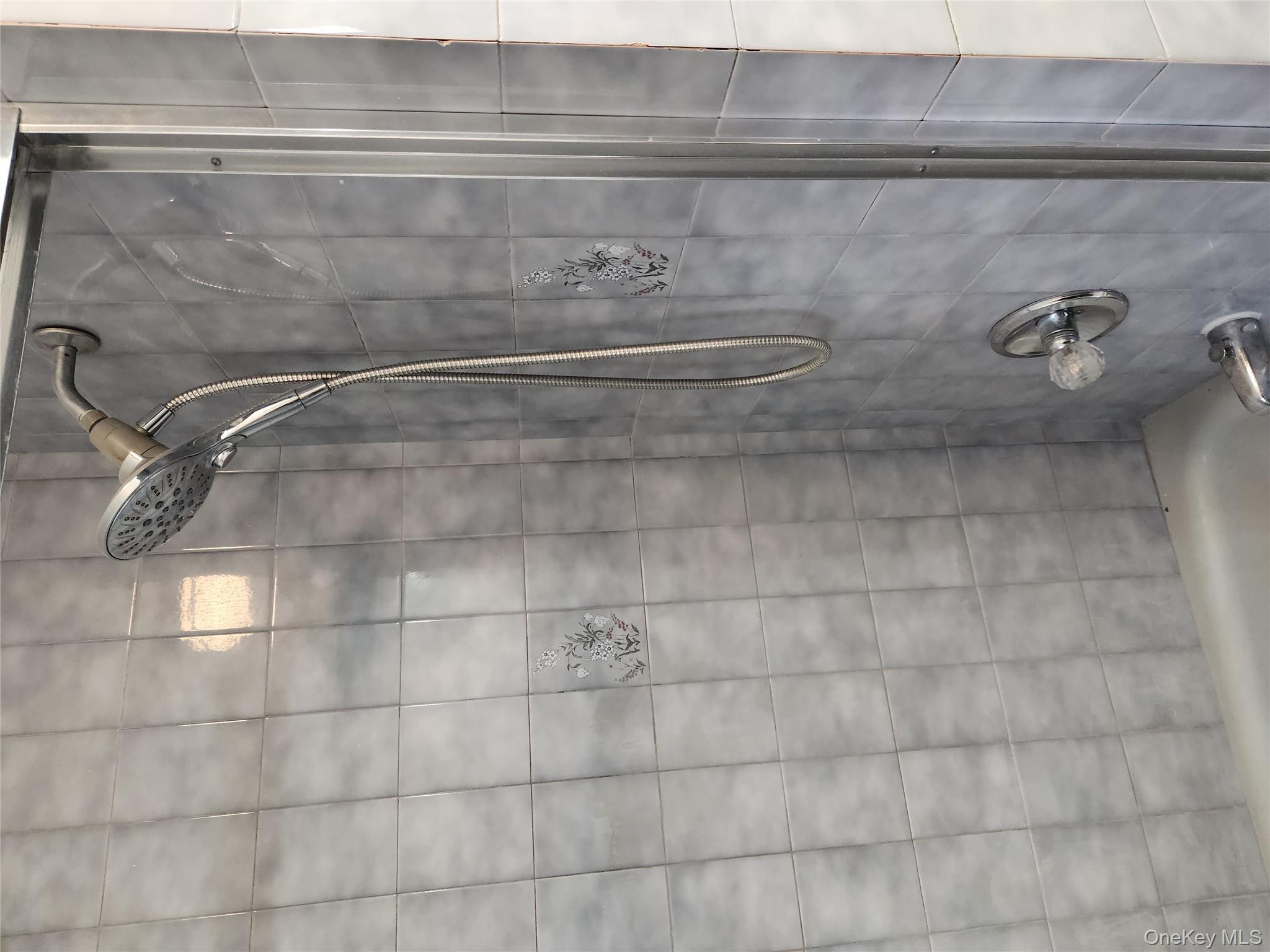 4 Norman Drive, Shoreham, NY 11786