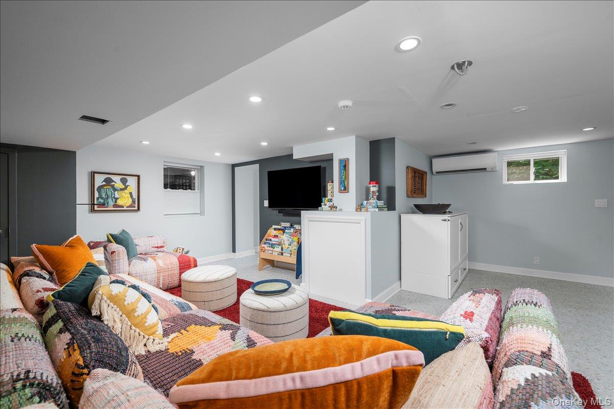 18 S Ridge Road, Larchmont, NY 10538