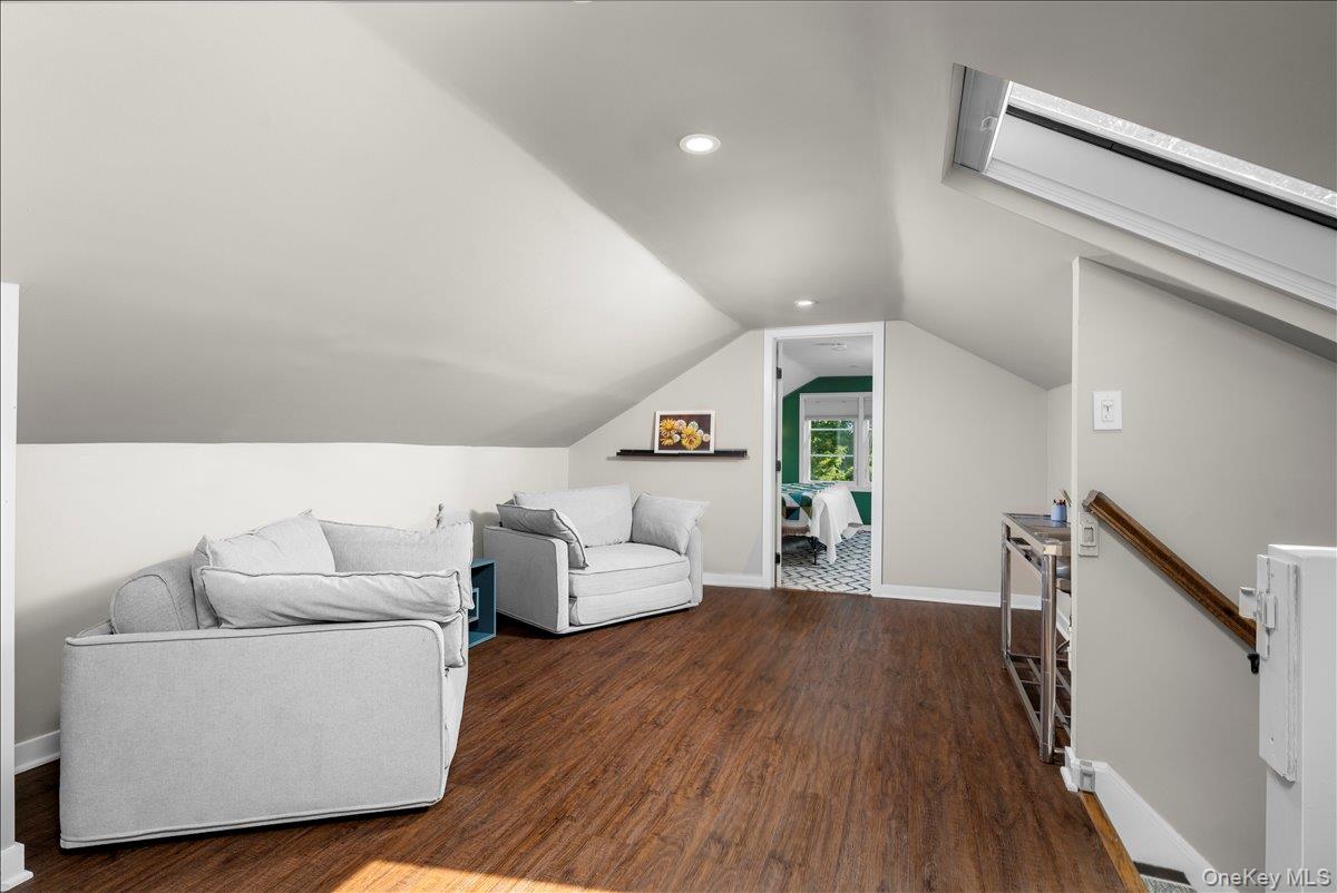 18 S Ridge Road, Larchmont, NY 10538