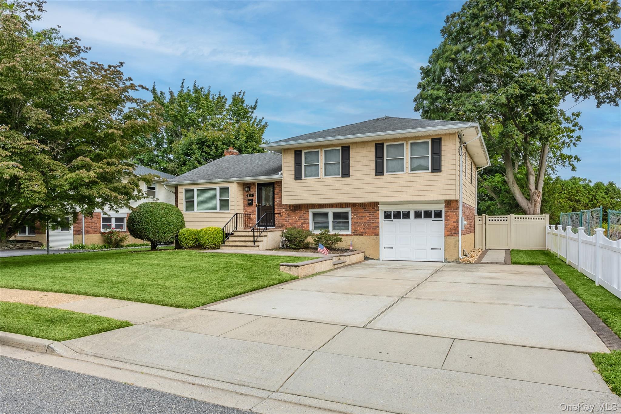 114 Spruce Avenue, Bethpage, NY 11714