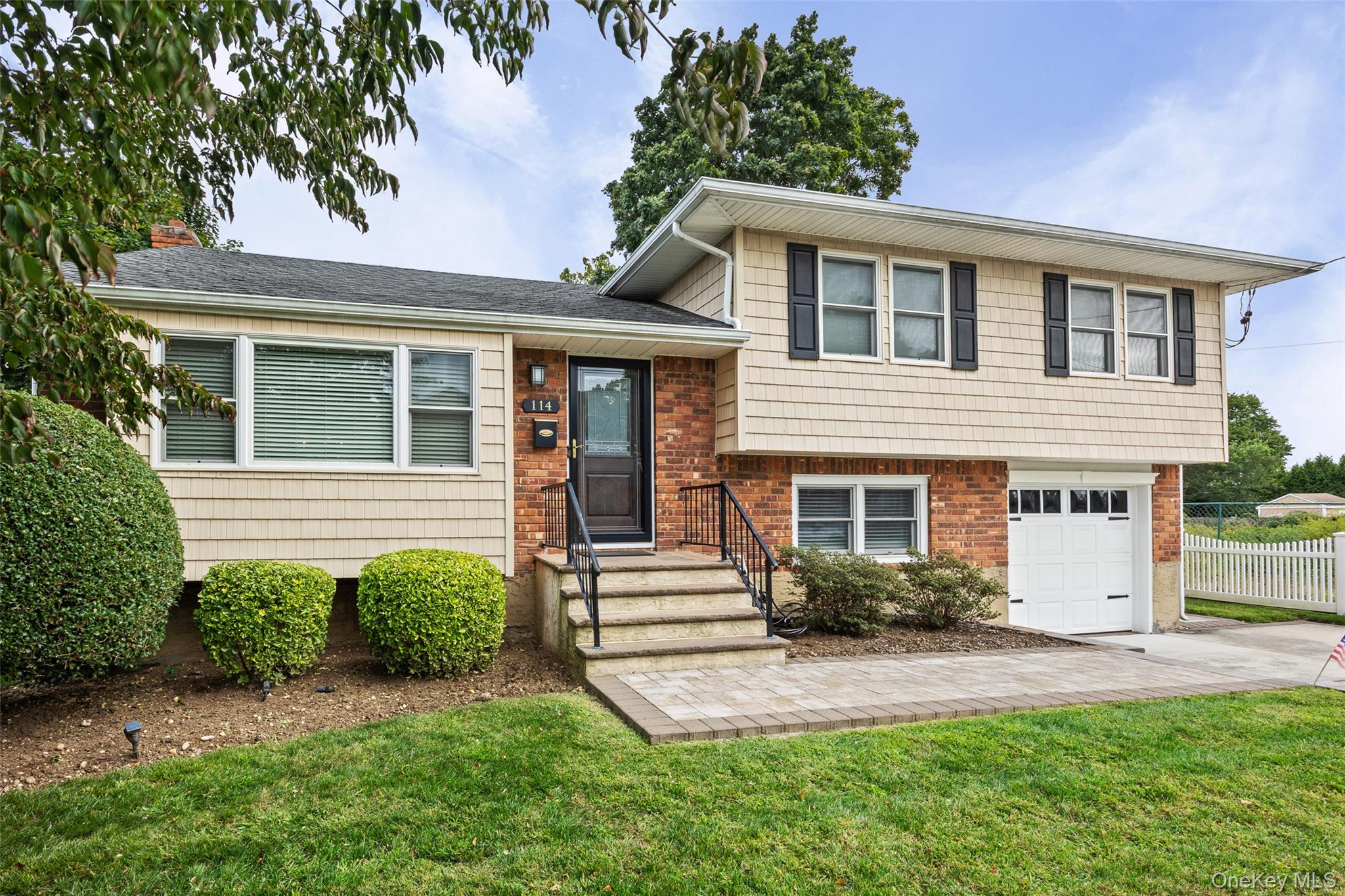 114 Spruce Avenue, Bethpage, NY 11714