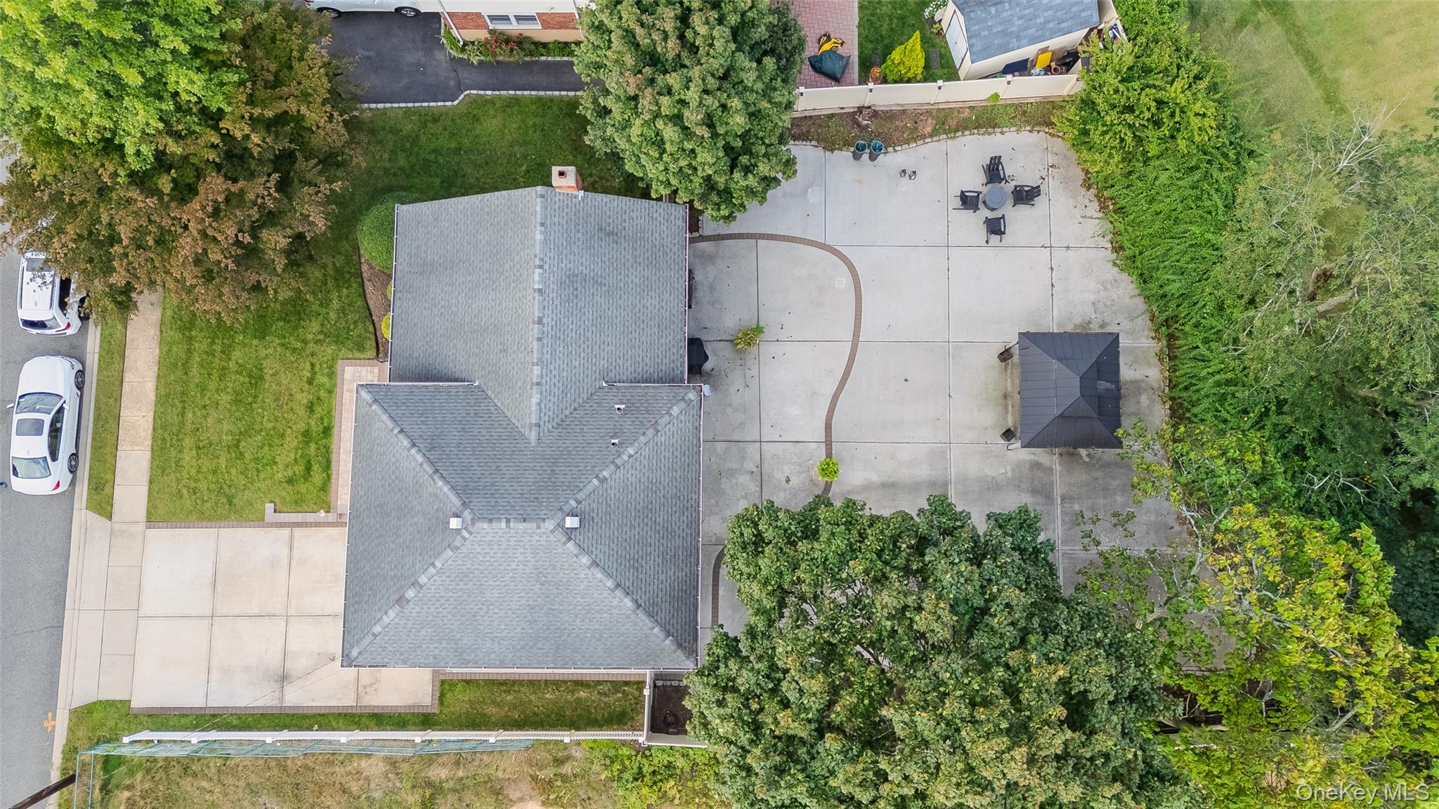 114 Spruce Avenue, Bethpage, NY 11714