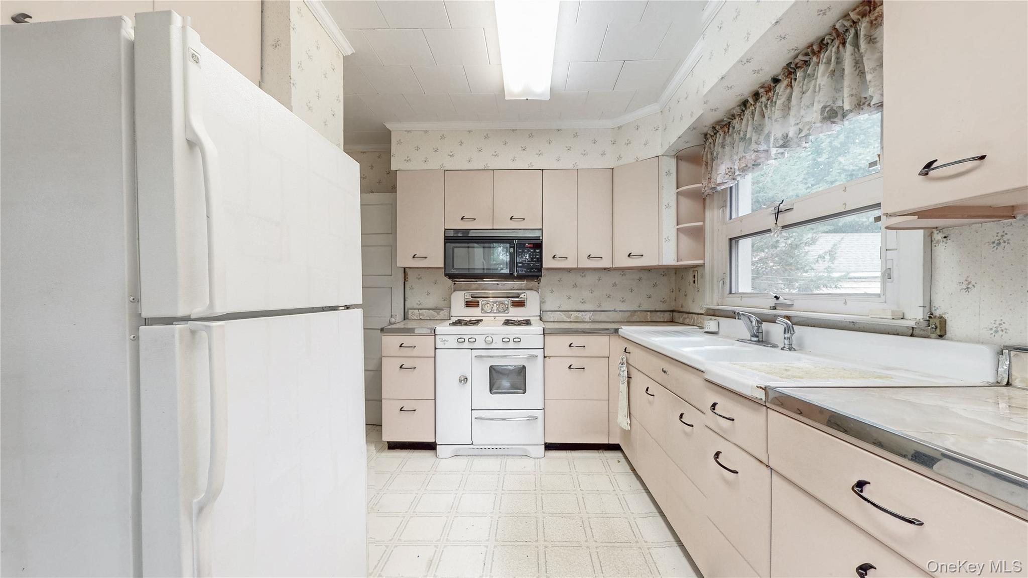 88-49 212th Place, Queens Village, NY 11427