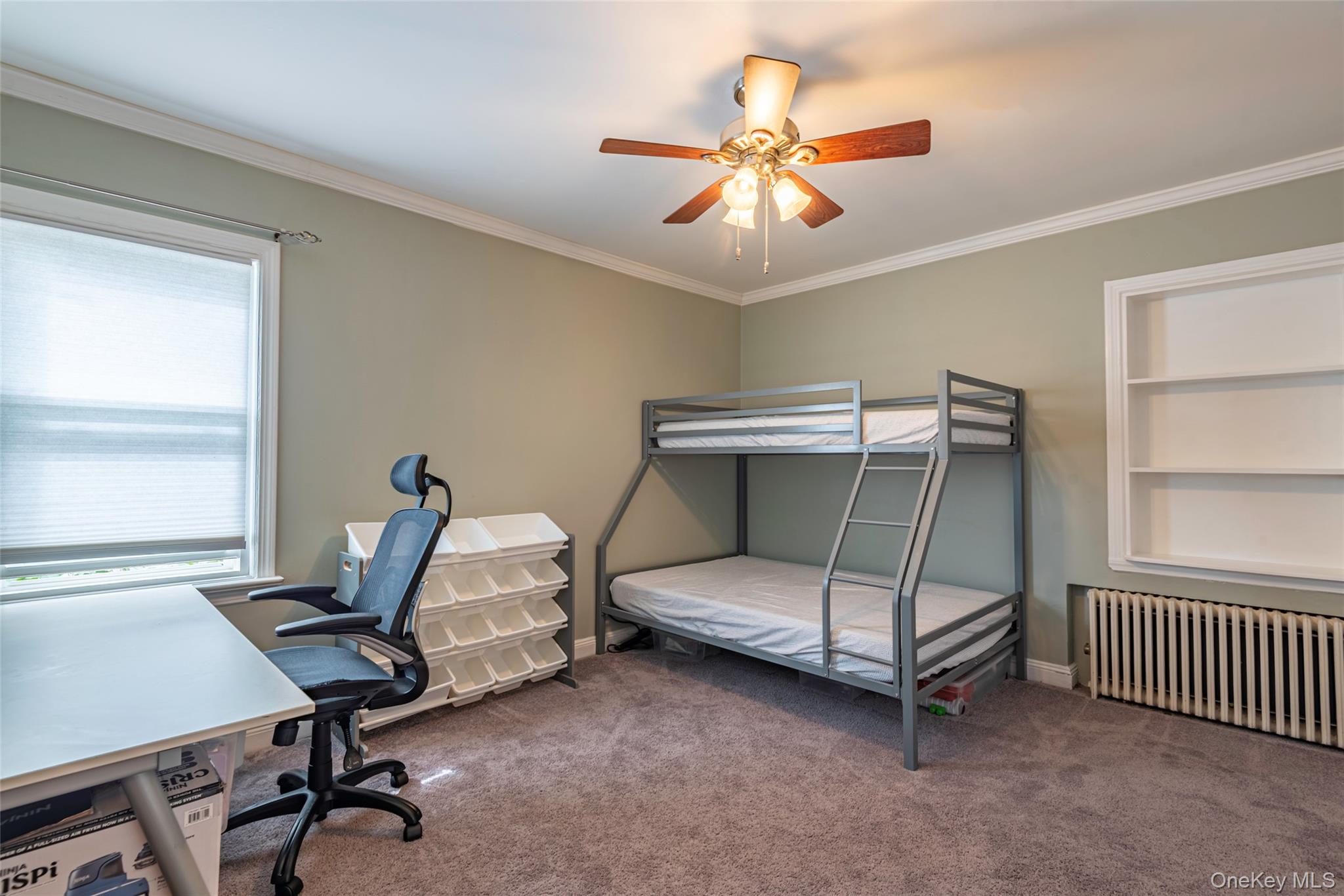 43 Orchid Lane, New Hyde Park, NY 11040