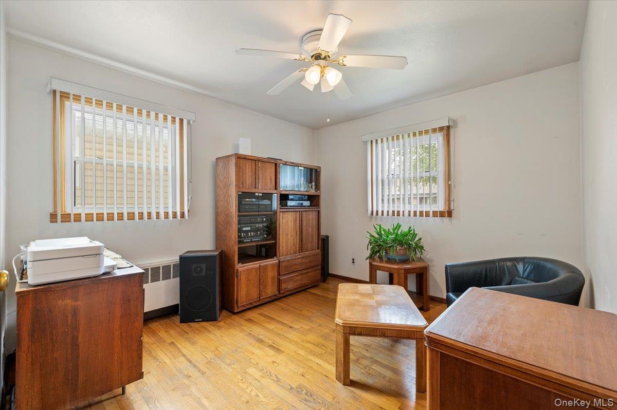 186 11th Street, Bethpage, NY 11714