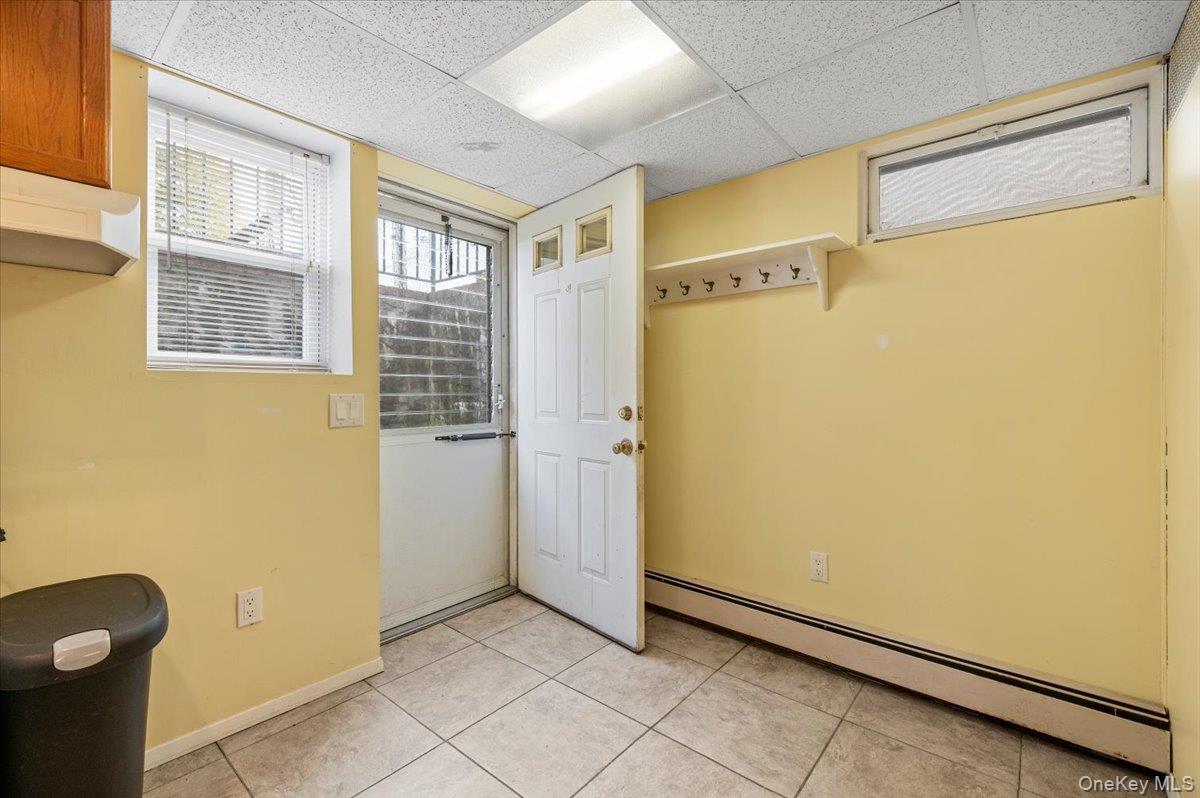 186 11th Street, Bethpage, NY 11714