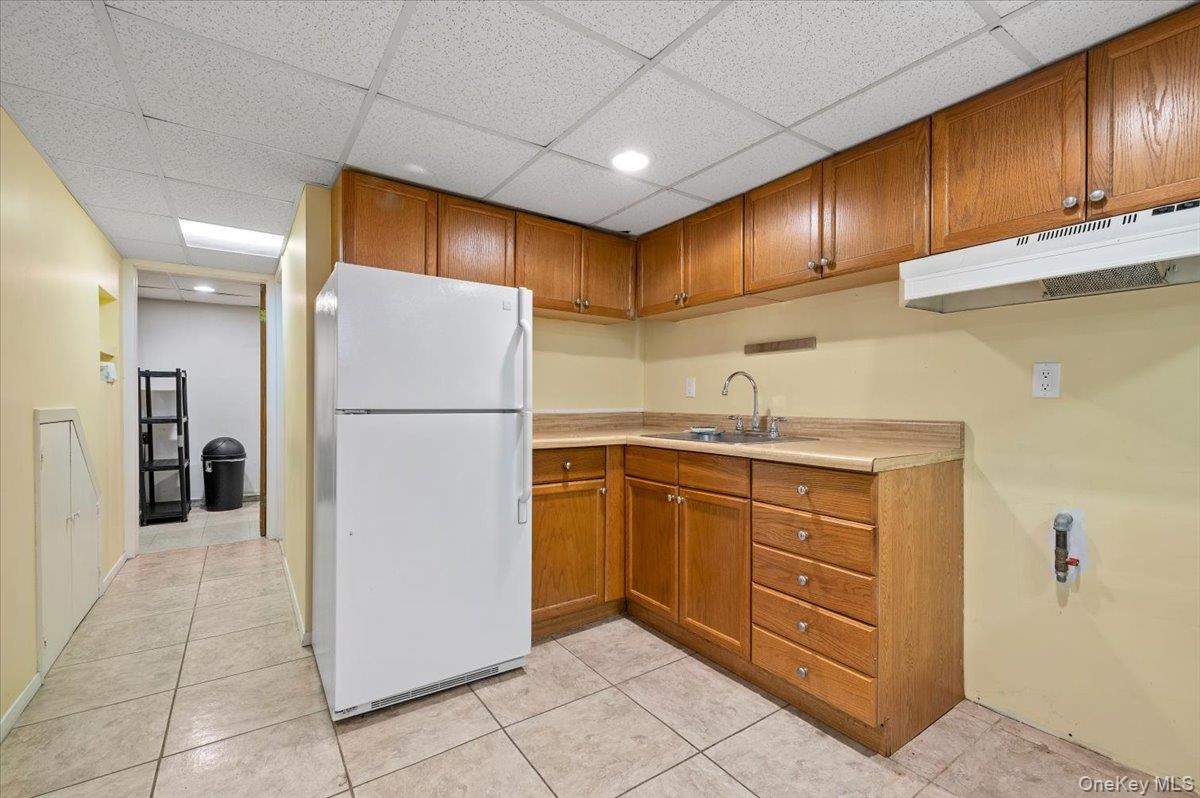 186 11th Street, Bethpage, NY 11714