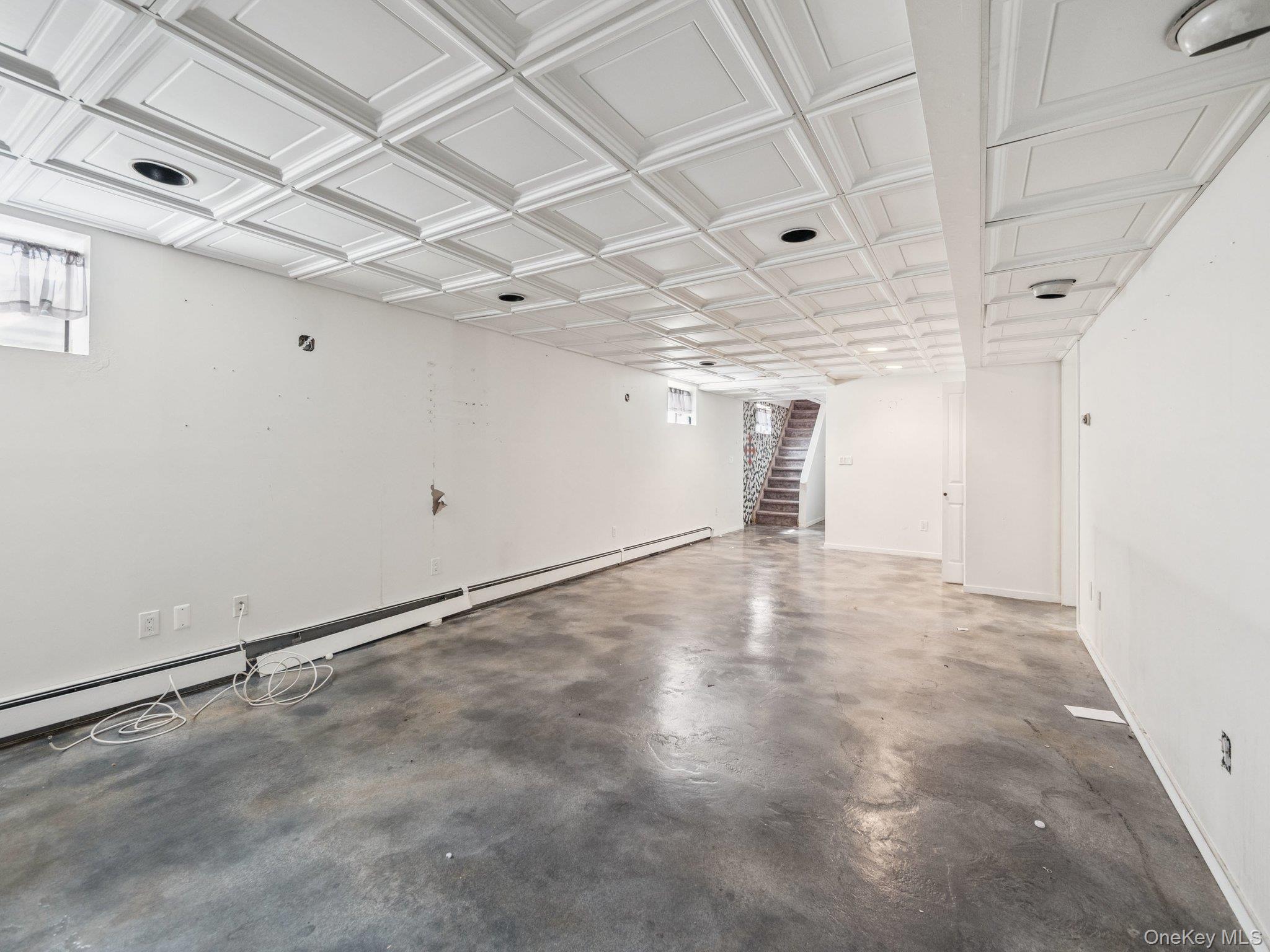 9 Suzanne B Court, Massapequa, NY 11758