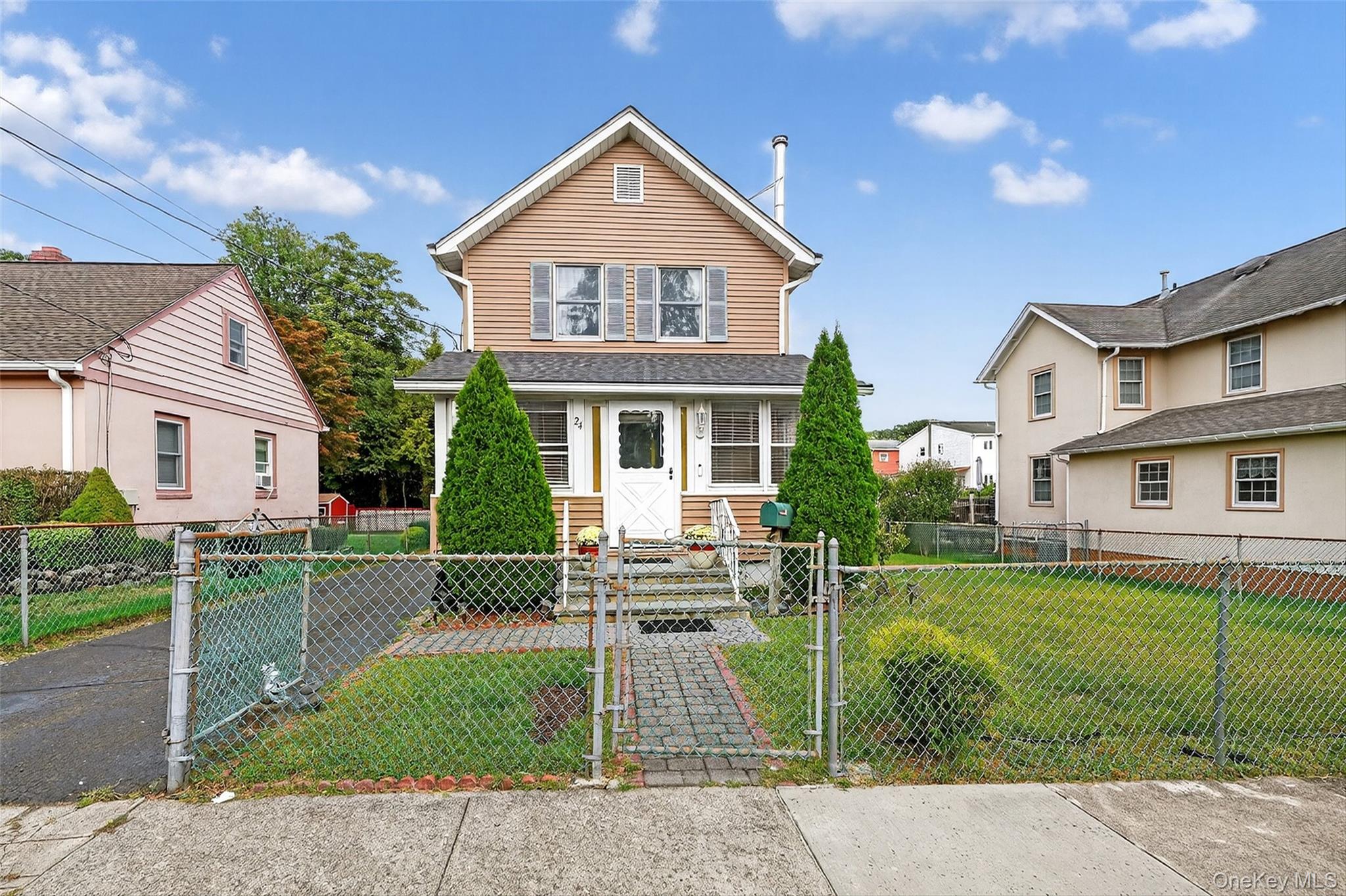 24 Rockland Terrace, Suffern, NY 10901