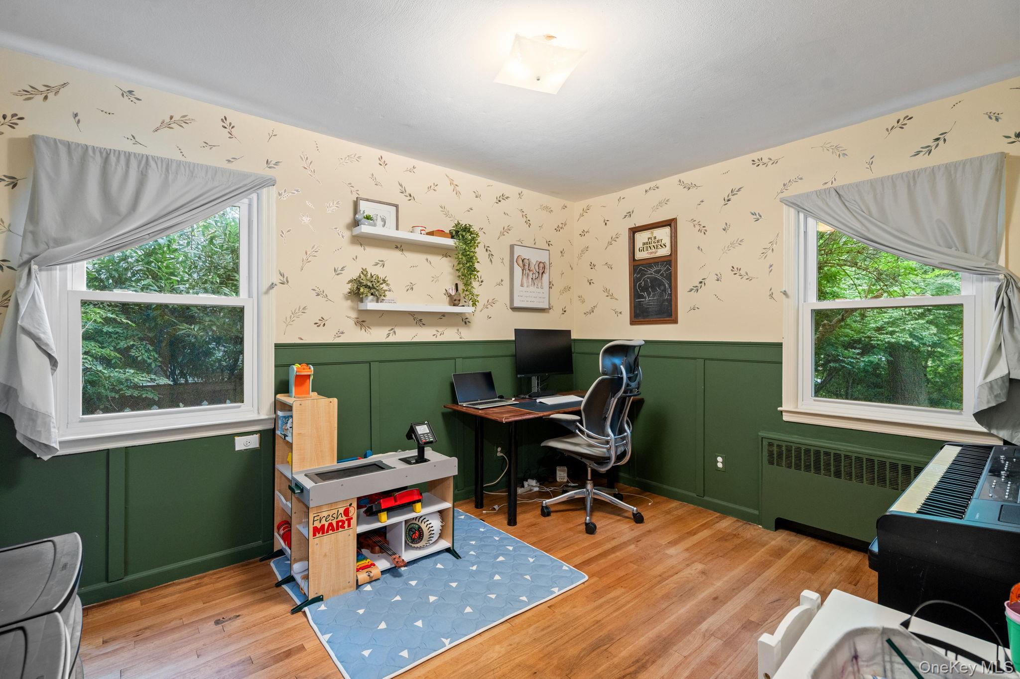 23 Pearwood Drive, Huntington Station, NY 11746