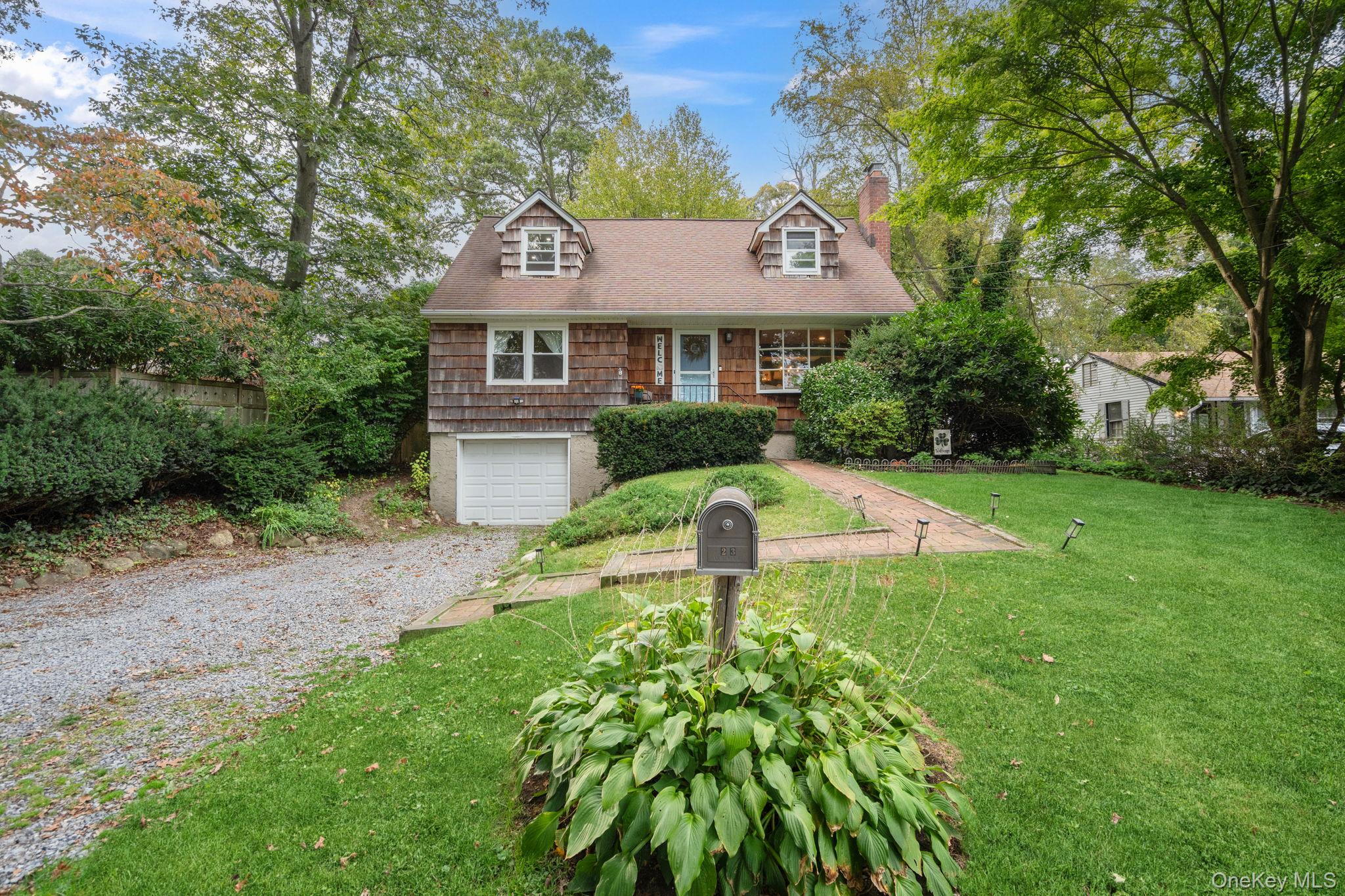 23 Pearwood Drive, Huntington Station, NY 11746