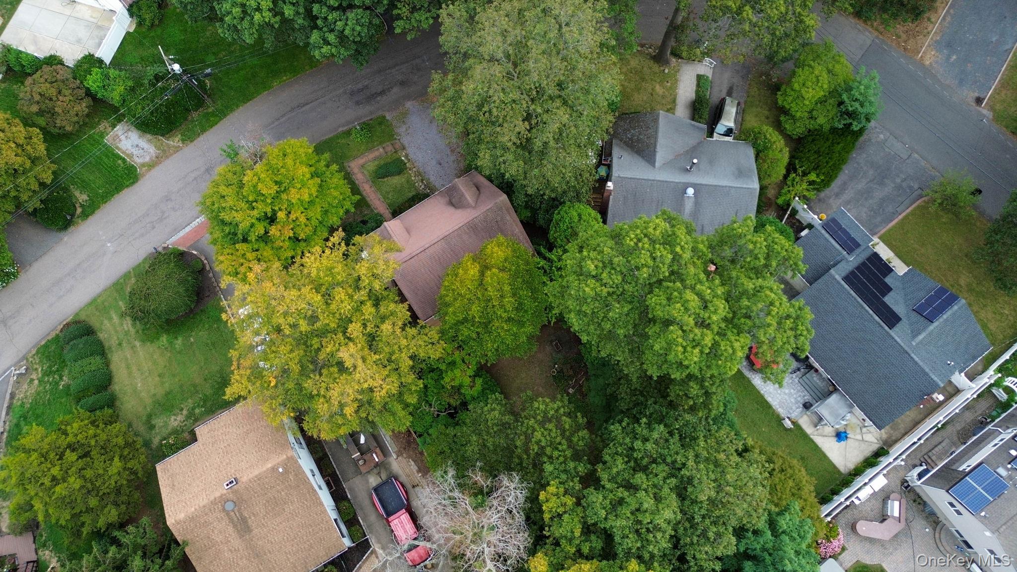 23 Pearwood Drive, Huntington Station, NY 11746