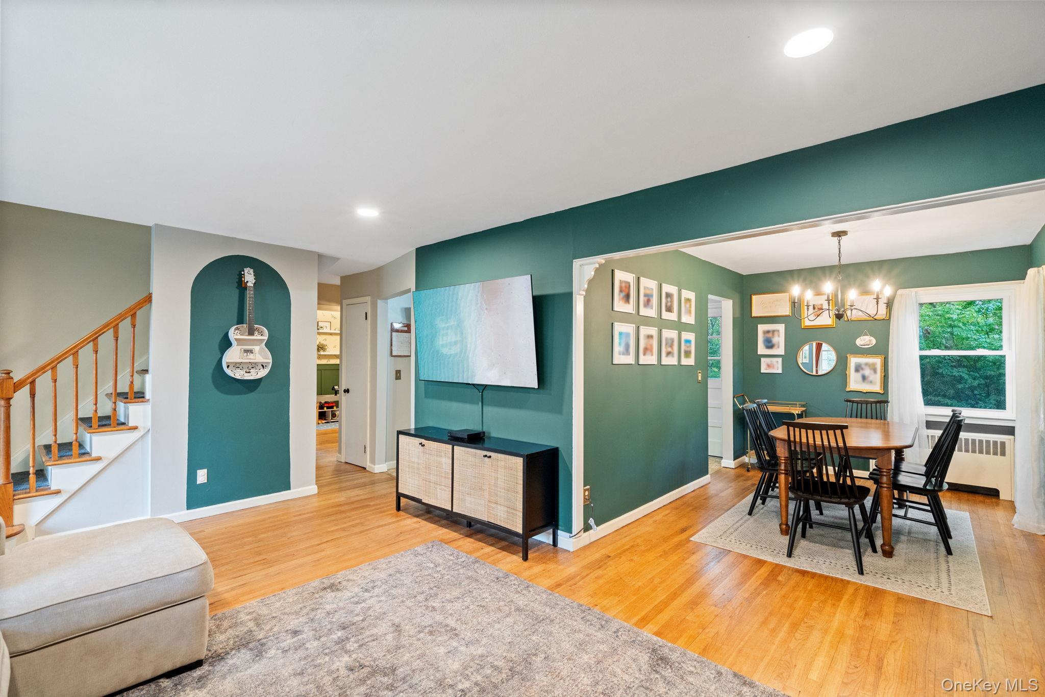 23 Pearwood Drive, Huntington Station, NY 11746