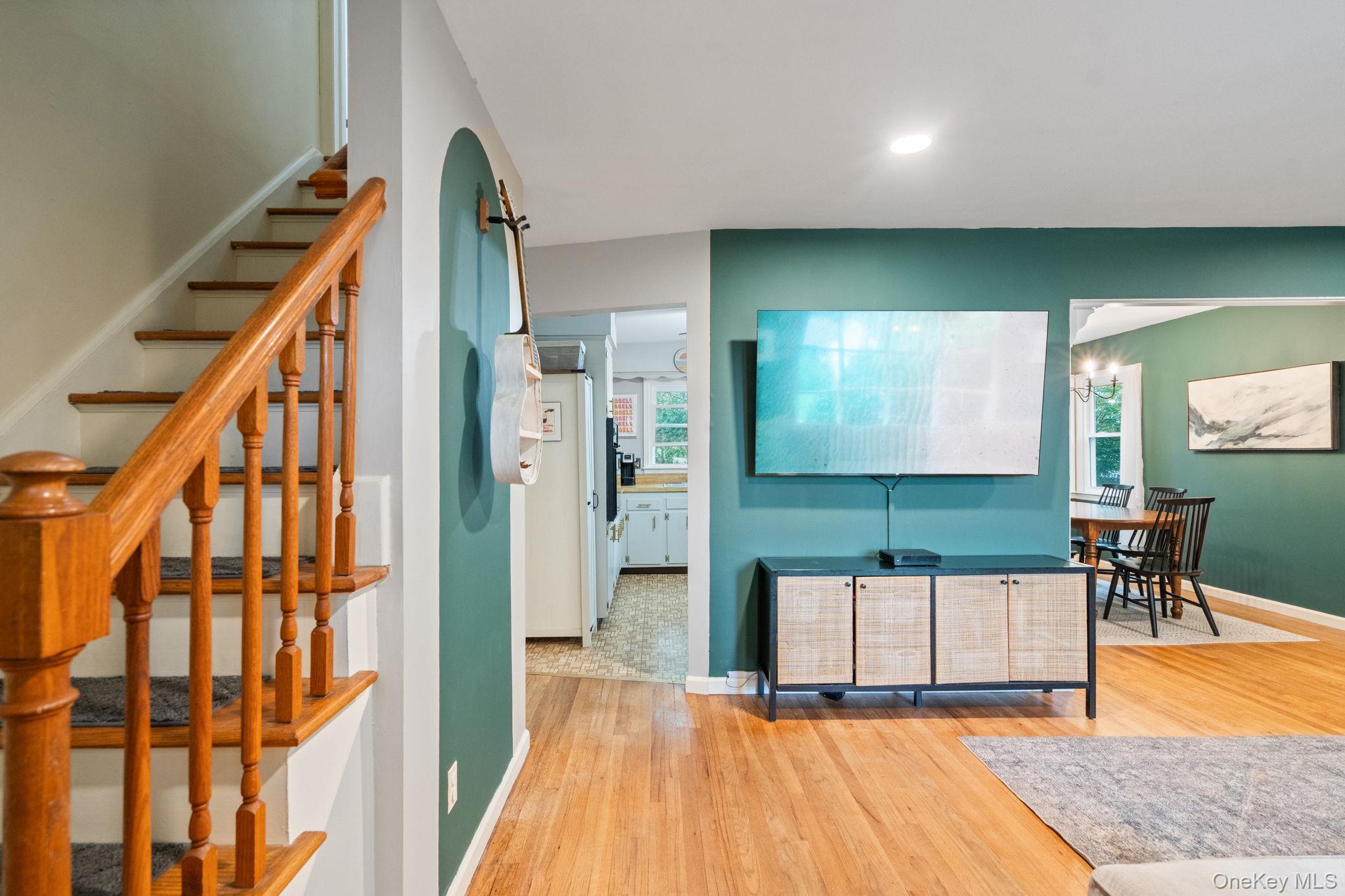 23 Pearwood Drive, Huntington Station, NY 11746