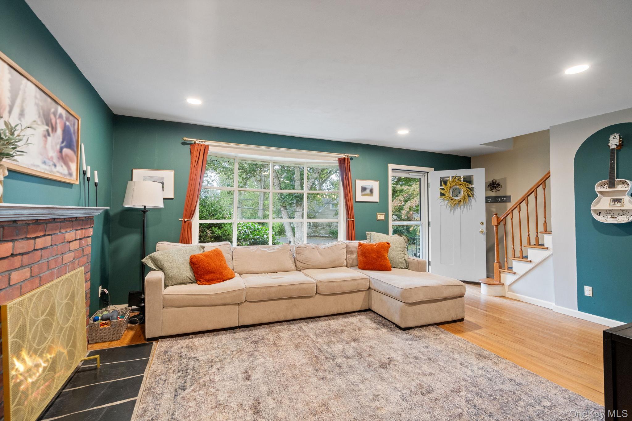 23 Pearwood Drive, Huntington Station, NY 11746