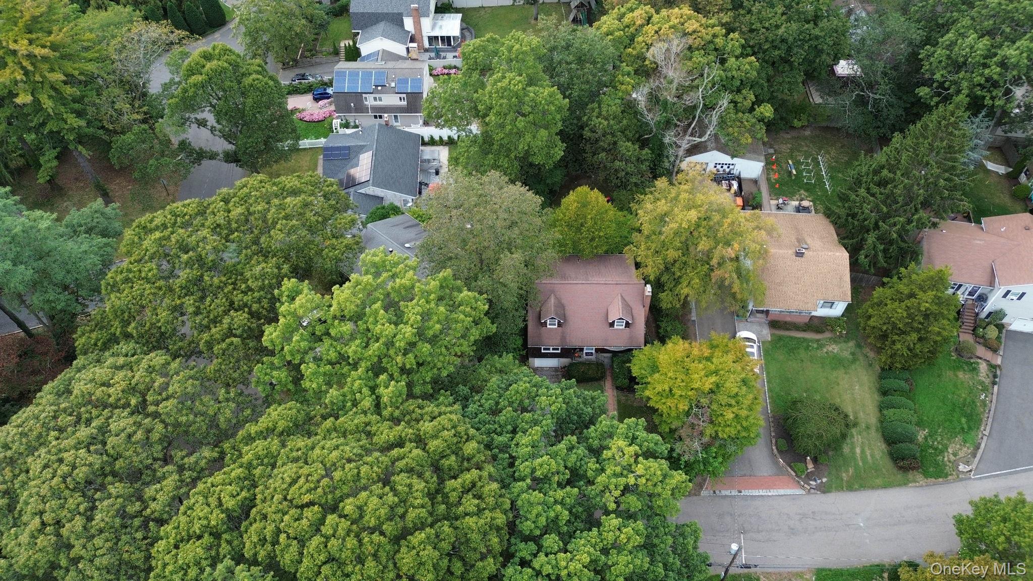 23 Pearwood Drive, Huntington Station, NY 11746