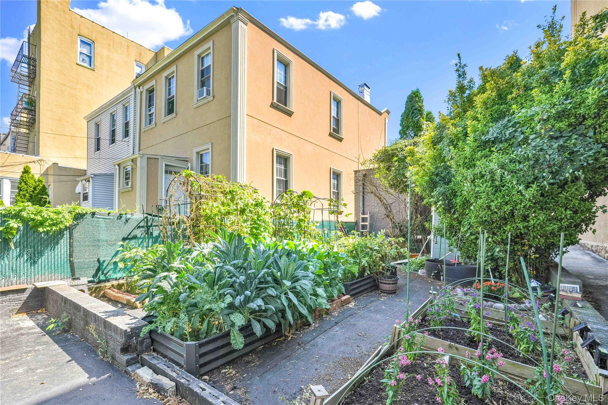 2374 38th Street, Astoria, NY 11105