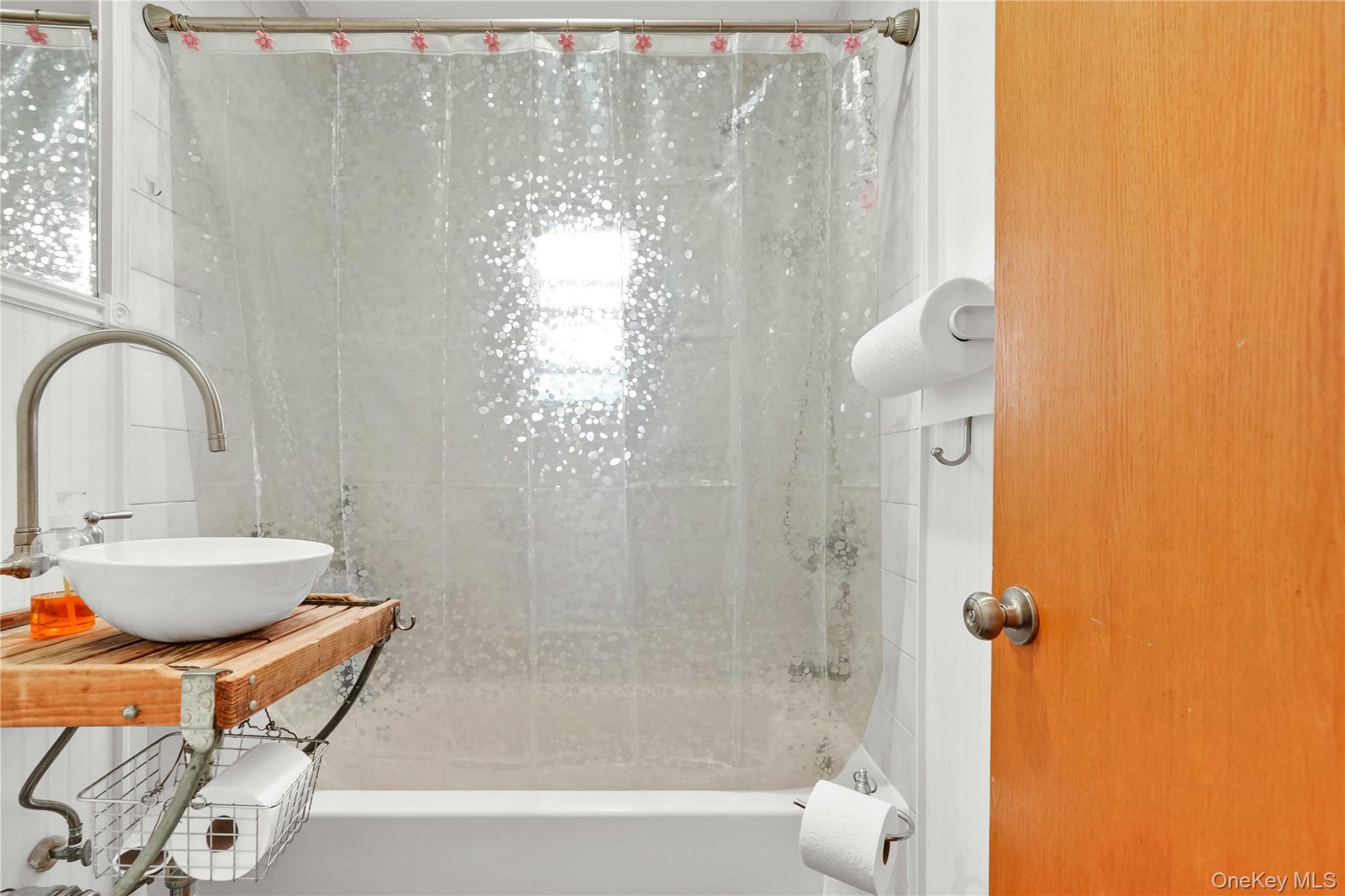 2374 38th Street, Astoria, NY 11105