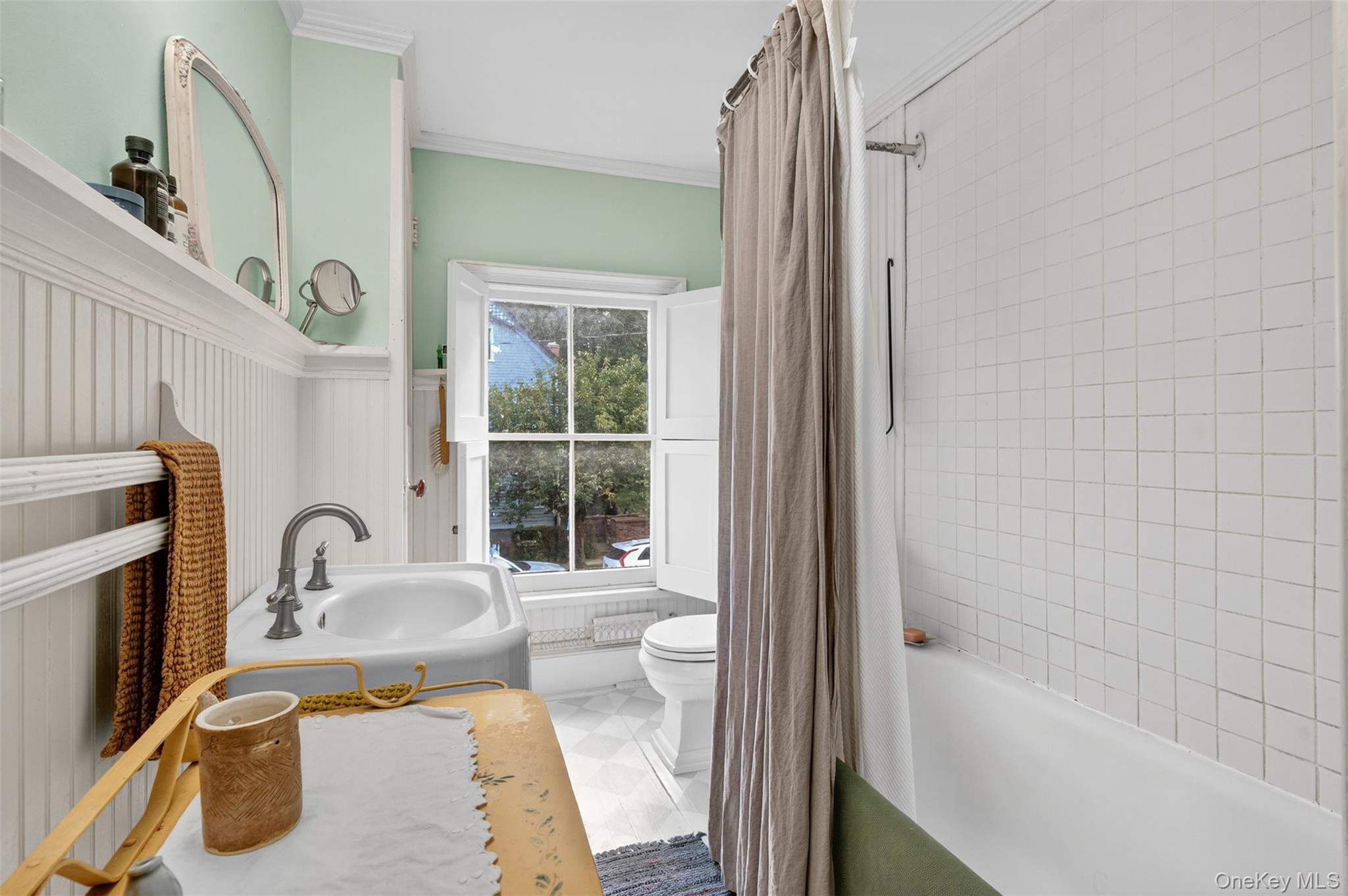 32 Carroll Street, Poughkeepsie, NY 12601