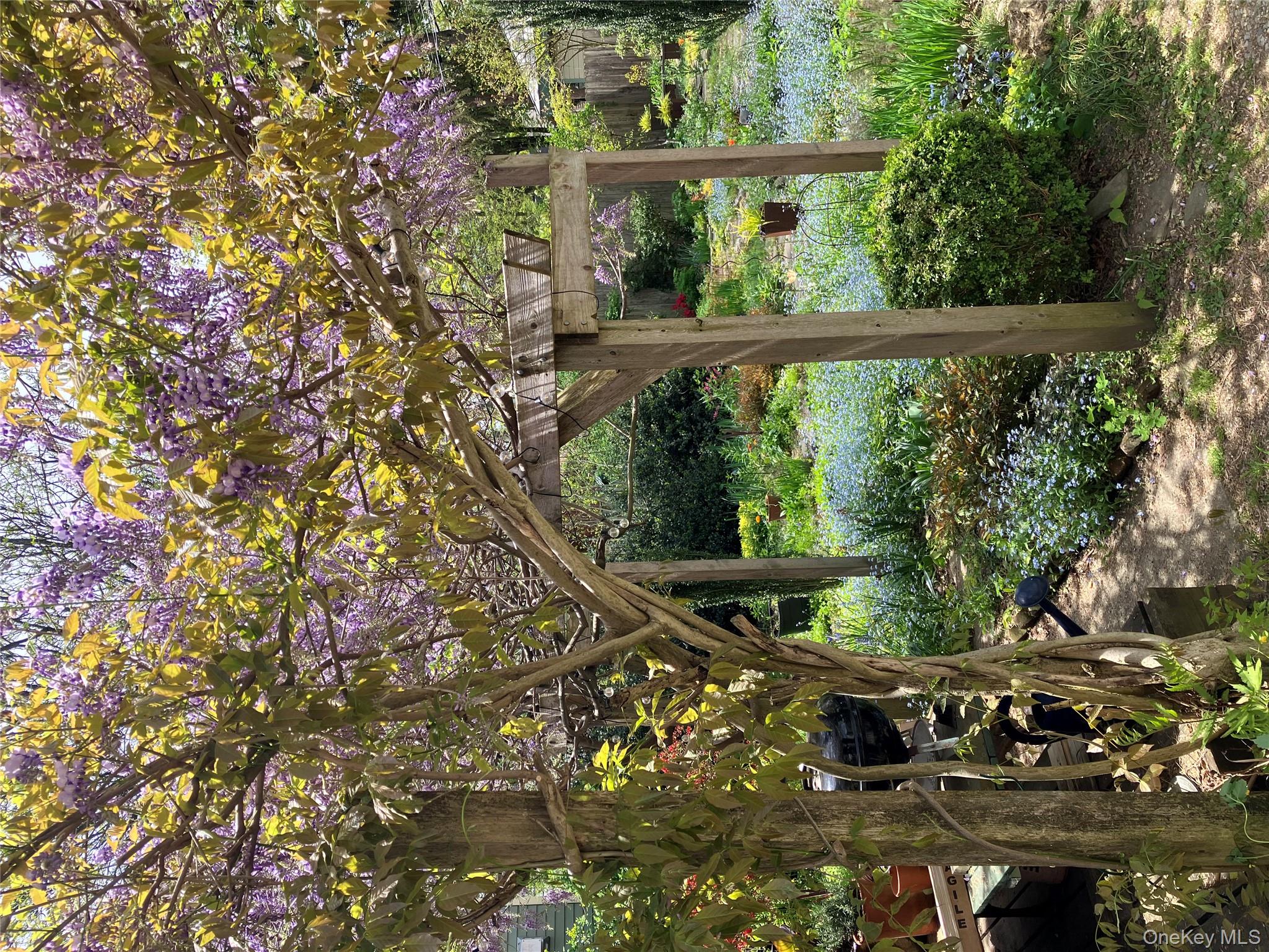 32 Carroll Street, Poughkeepsie, NY 12601