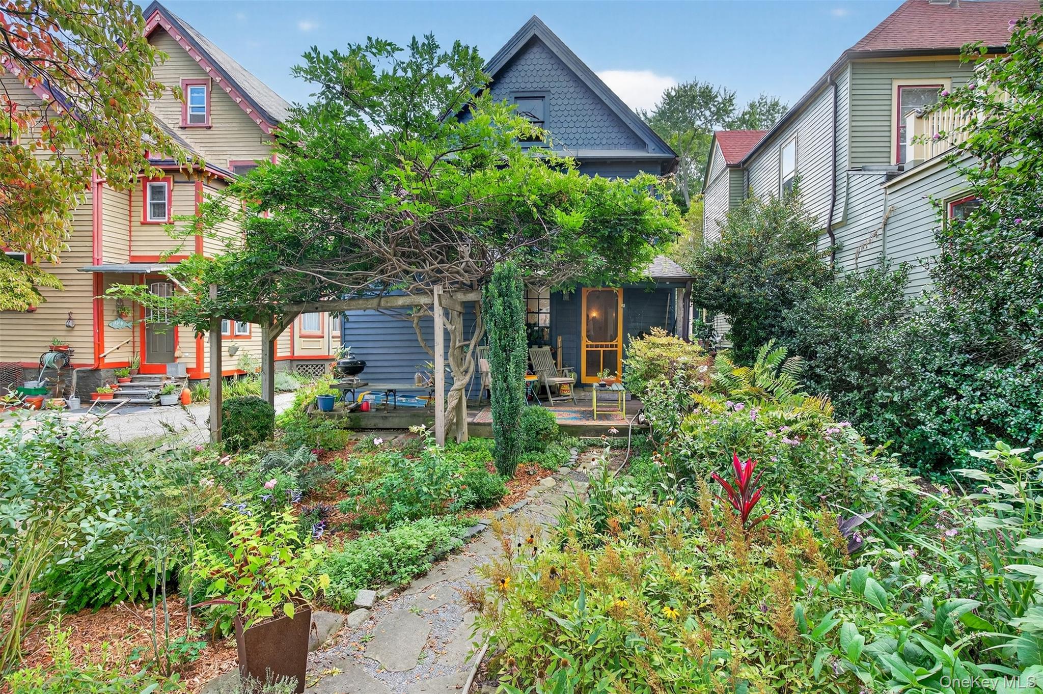 32 Carroll Street, Poughkeepsie, NY 12601