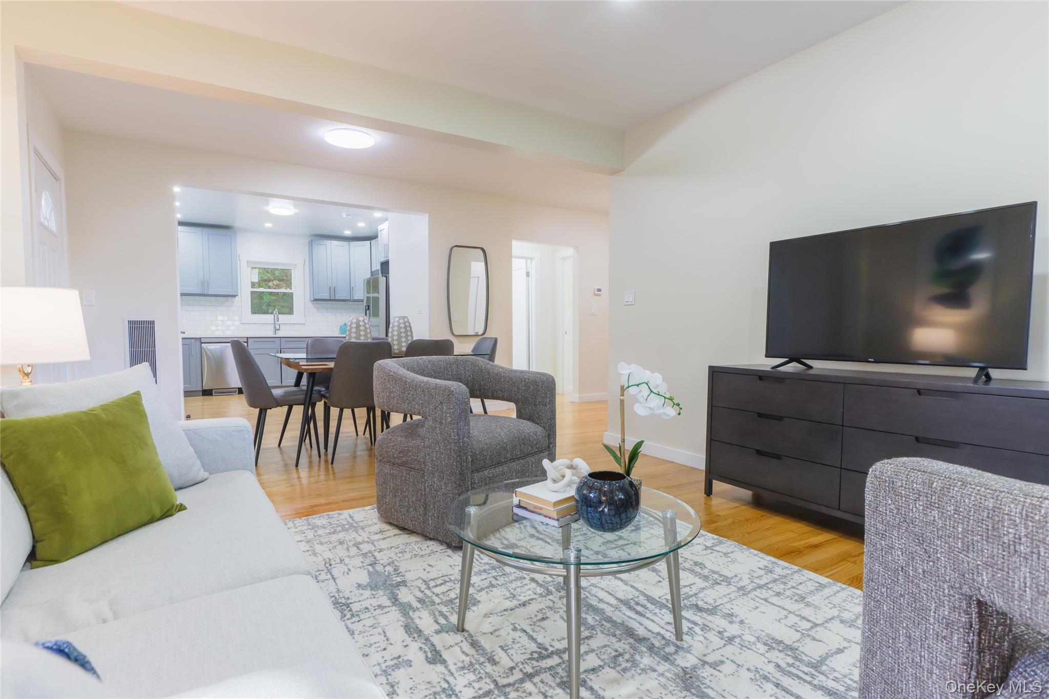 23-25 Van Duzen Place, Tuckahoe, NY 10707