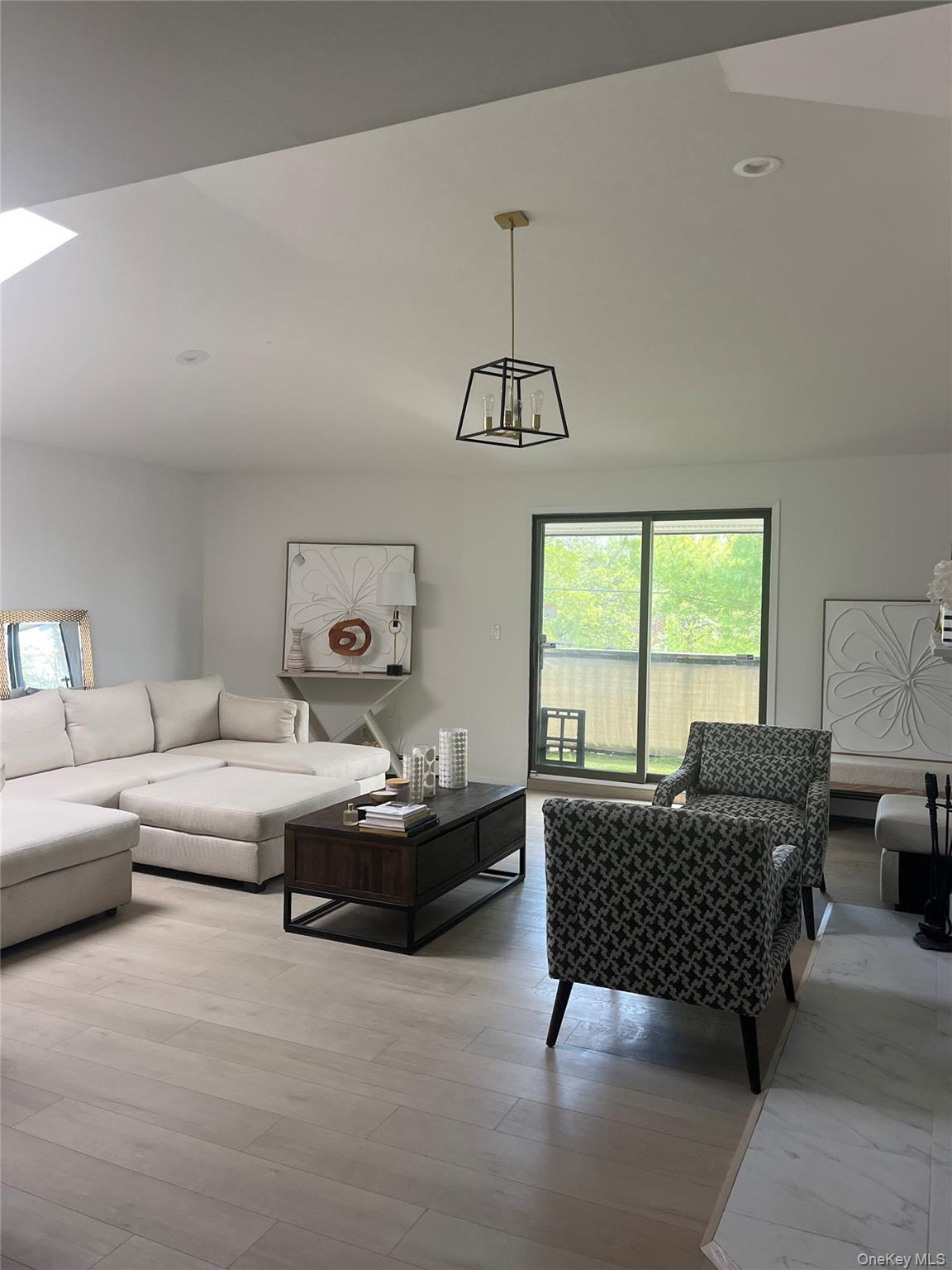 85 Manorhaven Boulevard # 83, Port Washington, NY 11050