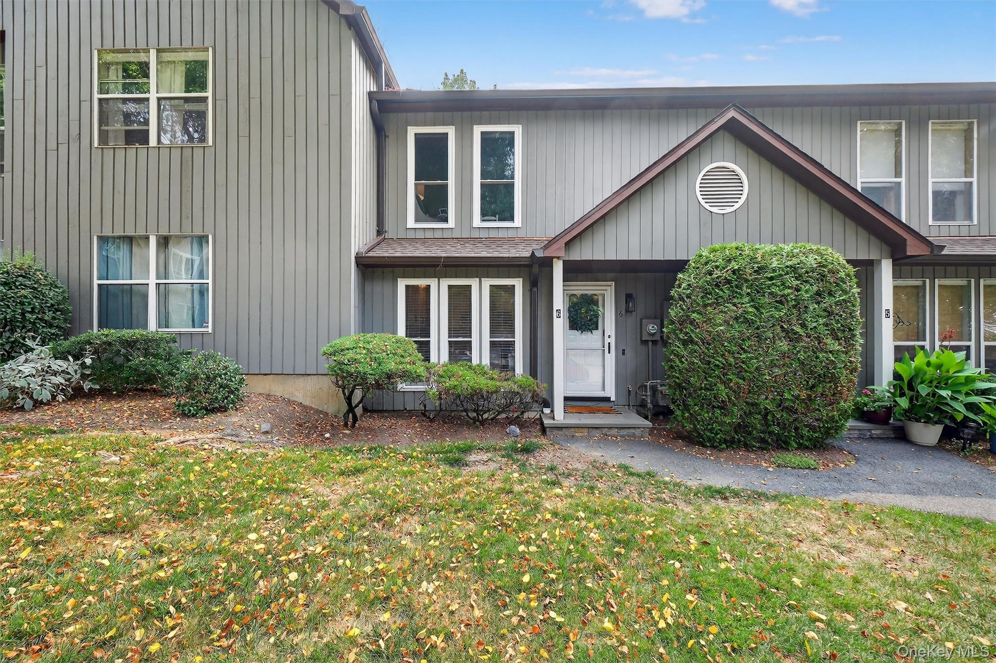 6 Elmwood Circle, Peekskill, NY 10566