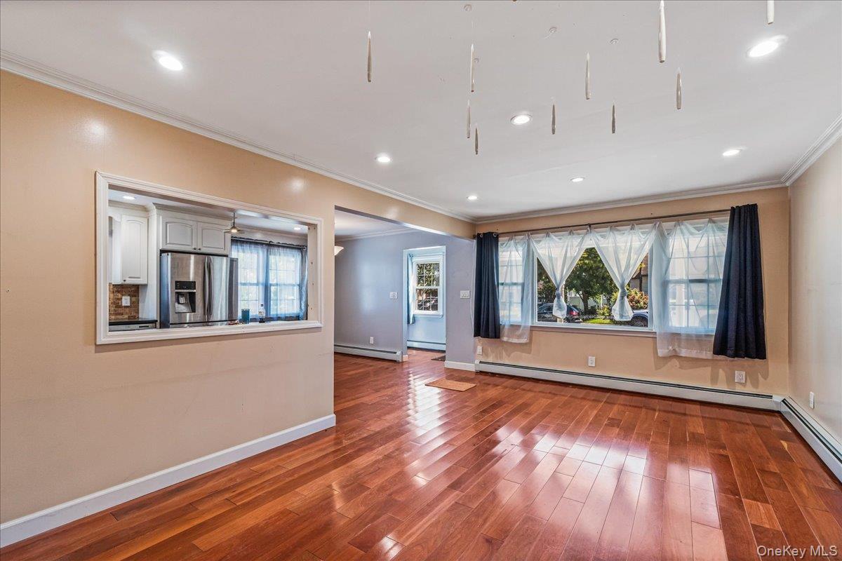 1069 Hastings Street, Baldwin Harbor, NY 11510