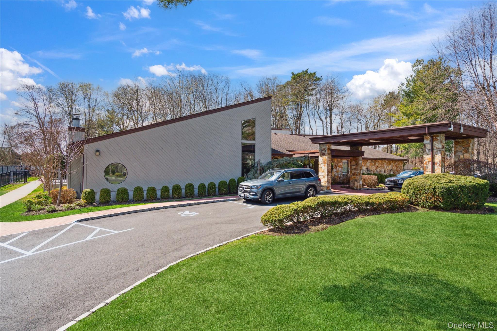 166 High Pond Drive, Jericho, NY 11753