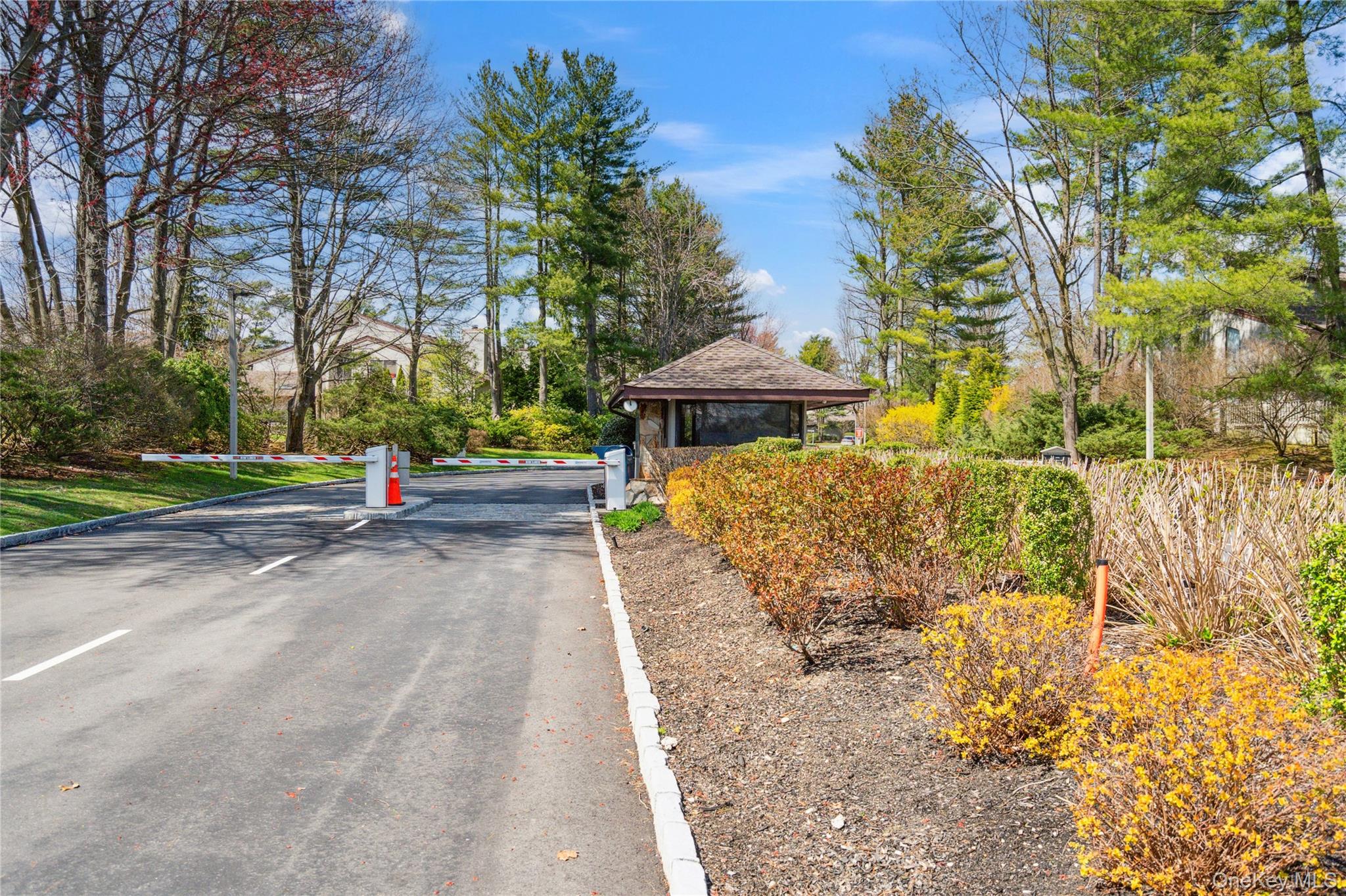 166 High Pond Drive, Jericho, NY 11753