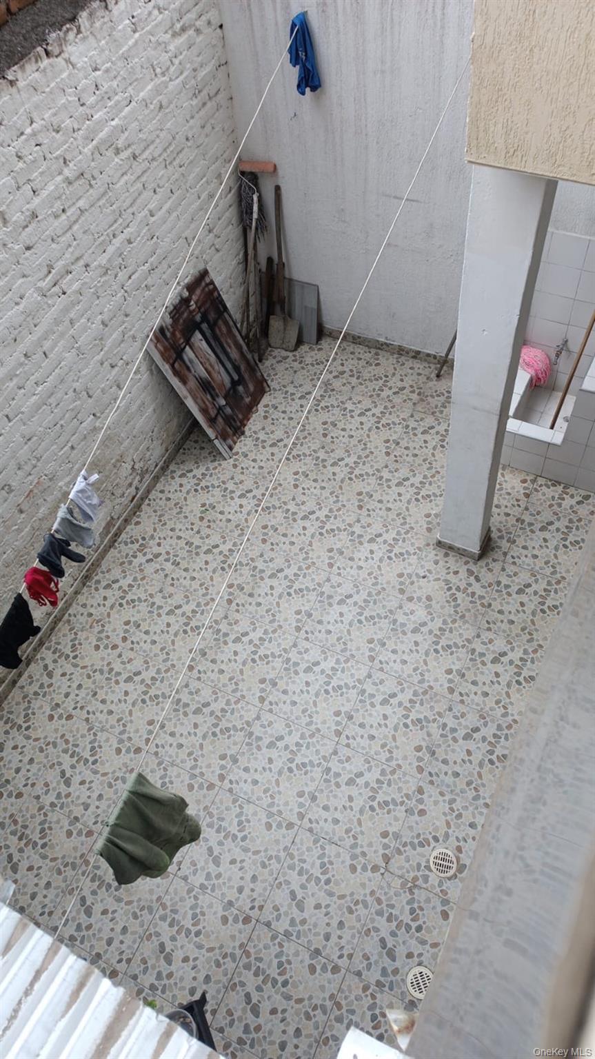 Cl. 44 # 12-51, Comuna 8, E Cl. 44 # 12-51, Comuna 8, Cali, Valle del Cauca, Street # 12-51,, Other 760041