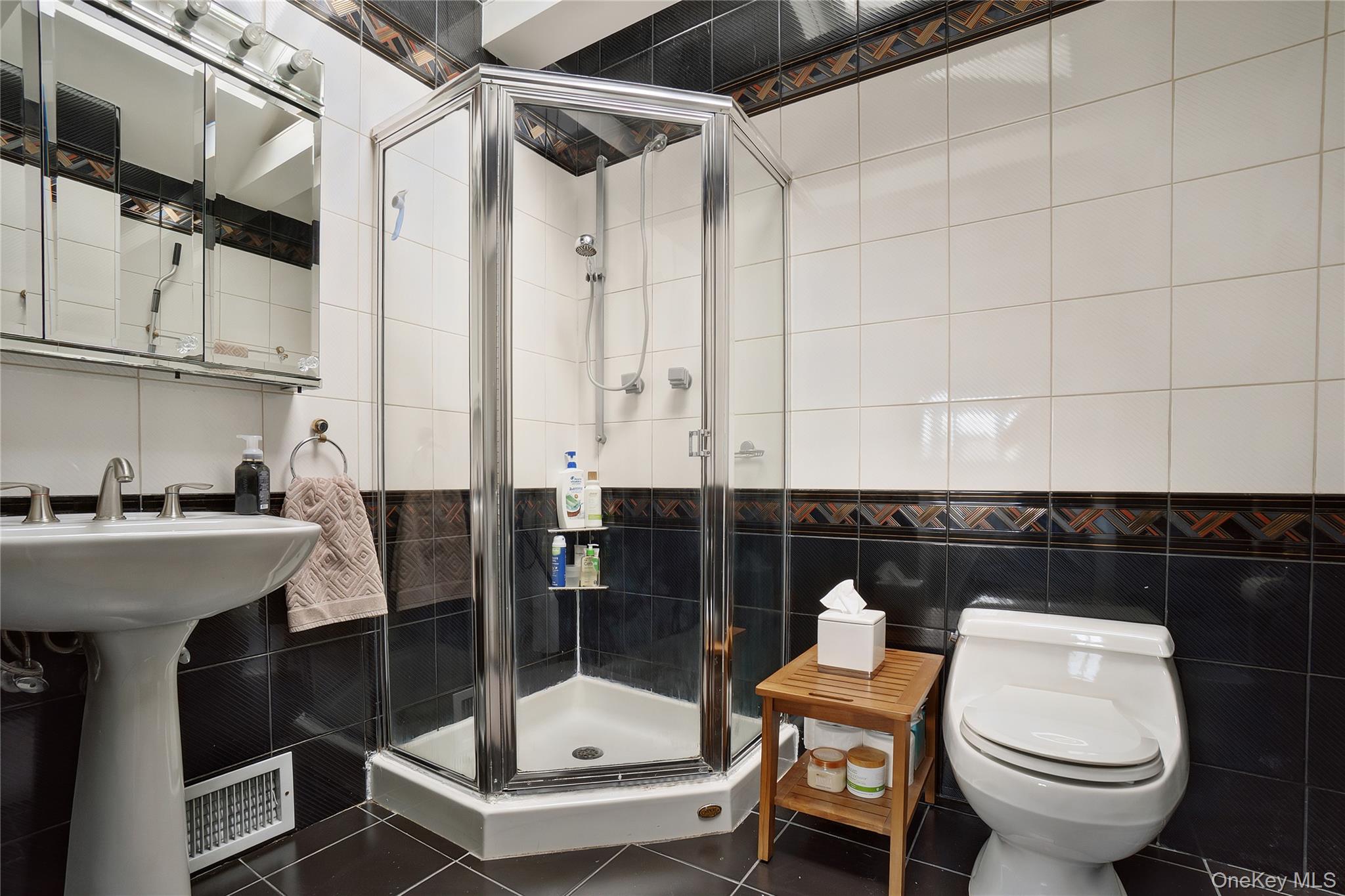 161-39 90th Street, Howard Beach, NY 11414