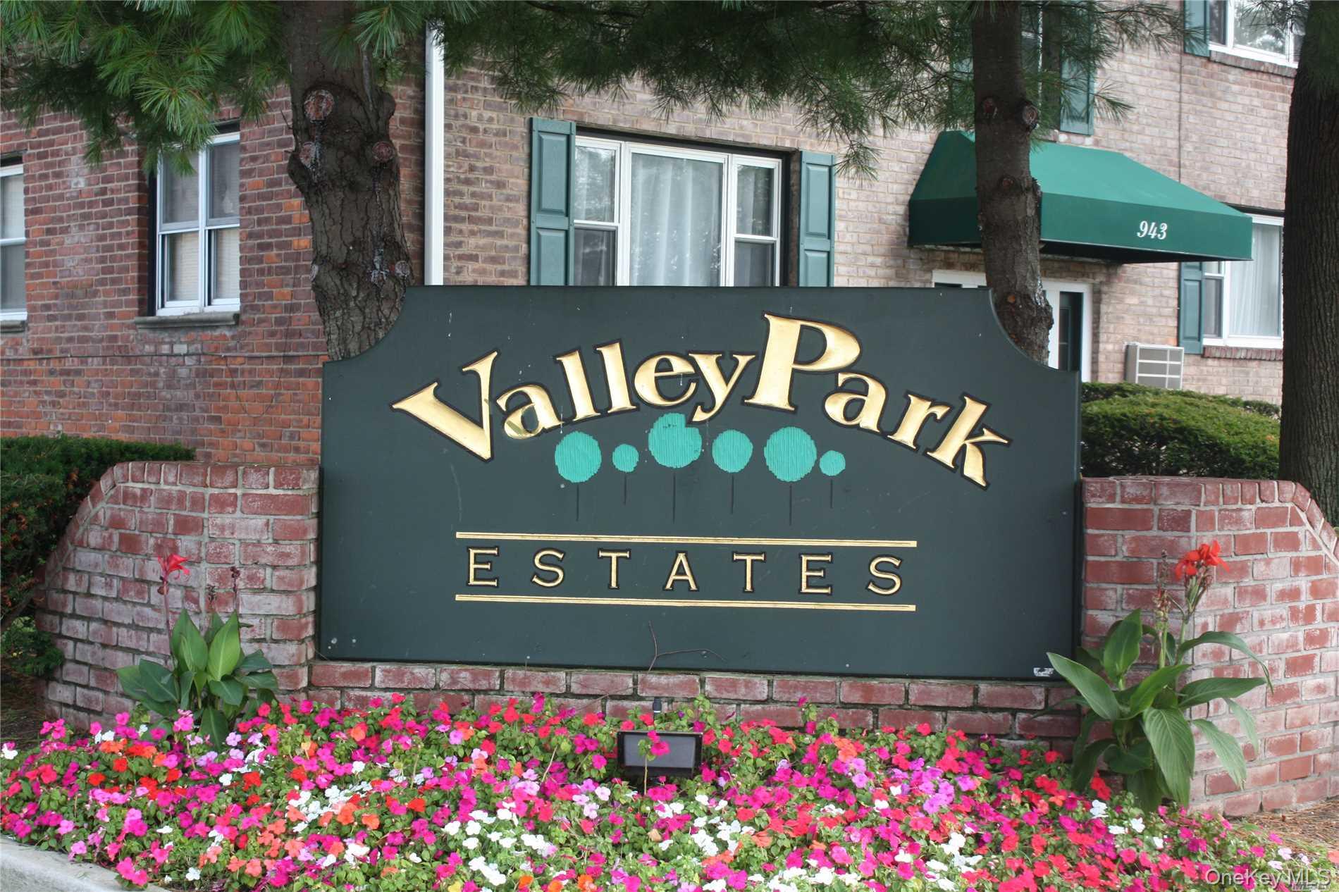 957 Fenwood Drive # 3, North Valley Stream, NY 11580