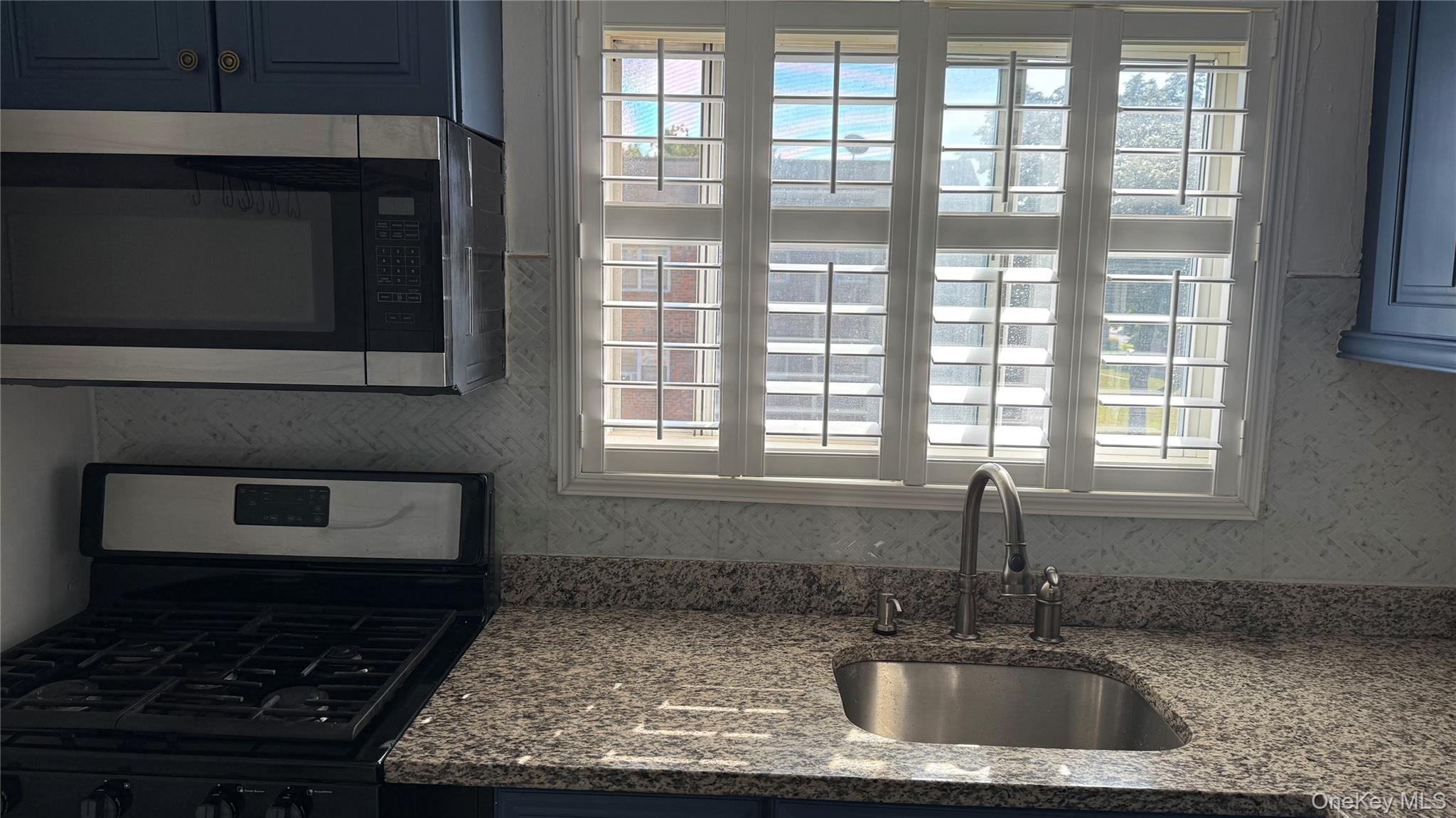 957 Fenwood Drive # 3, North Valley Stream, NY 11580