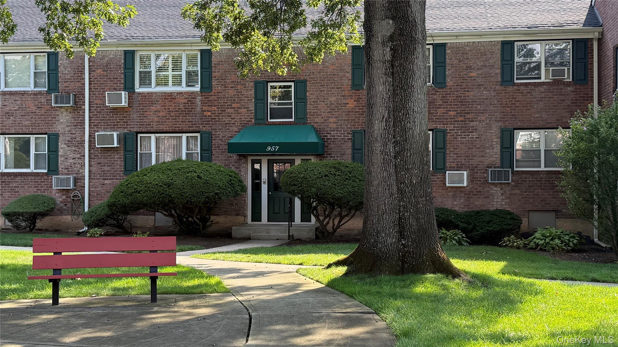 957 Fenwood Drive # 3, North Valley Stream, NY 11580