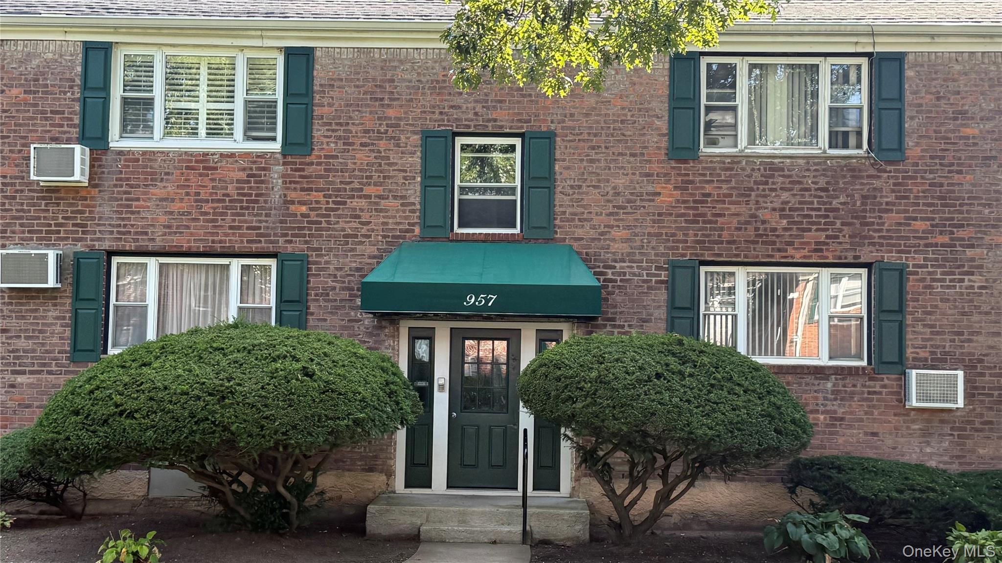 957 Fenwood Drive # 3, North Valley Stream, NY 11580