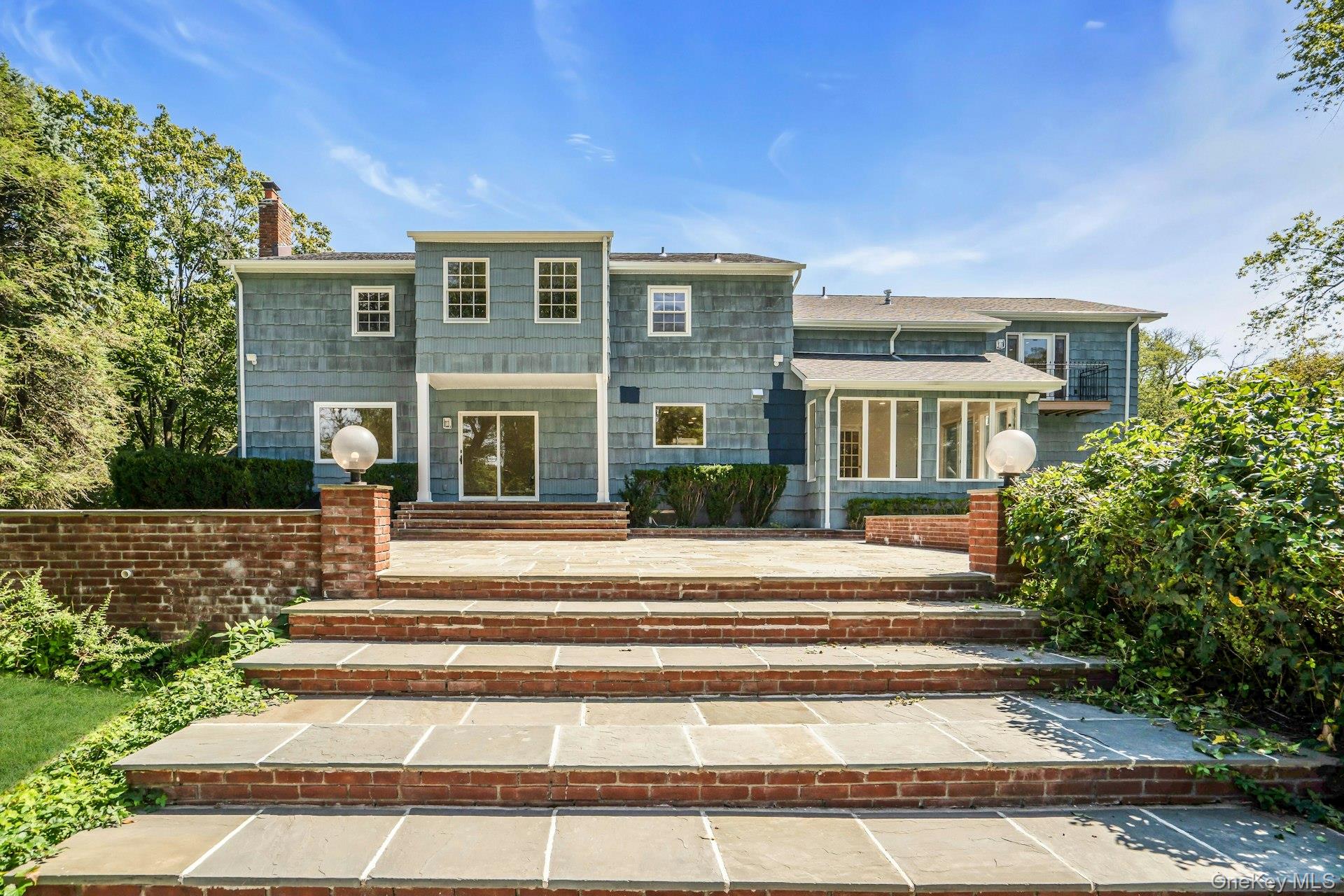 20 Rolling Drive, Glen Head, NY 11545